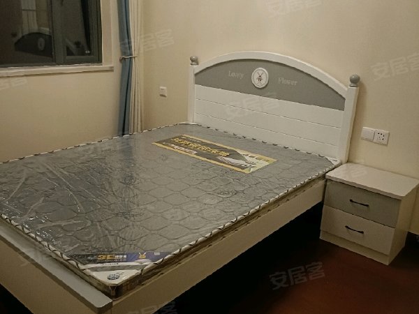 恒大绿洲  3室2厅2卫   2500.00元/月室内图