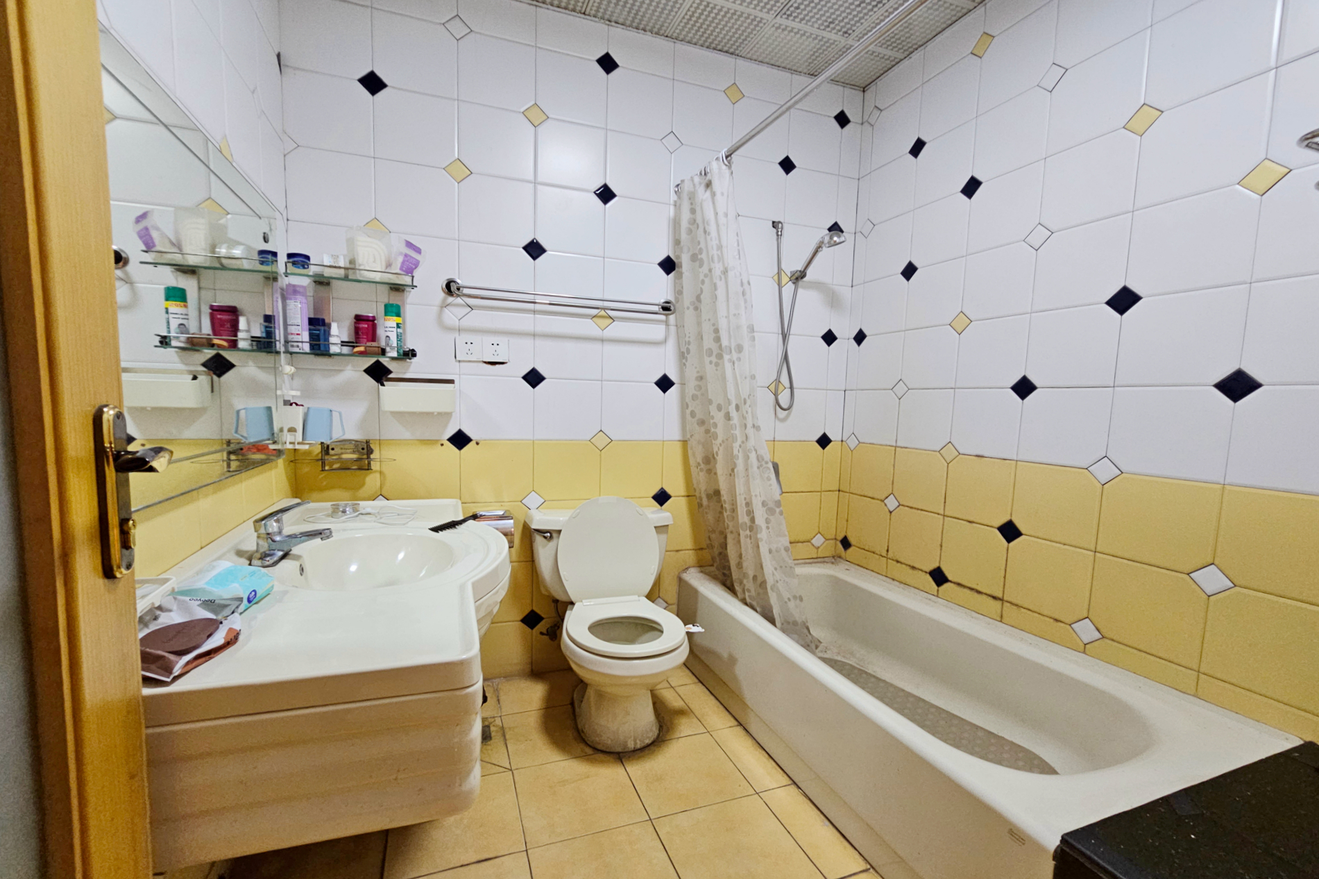 德政园  5室3厅3卫    205.0万其他