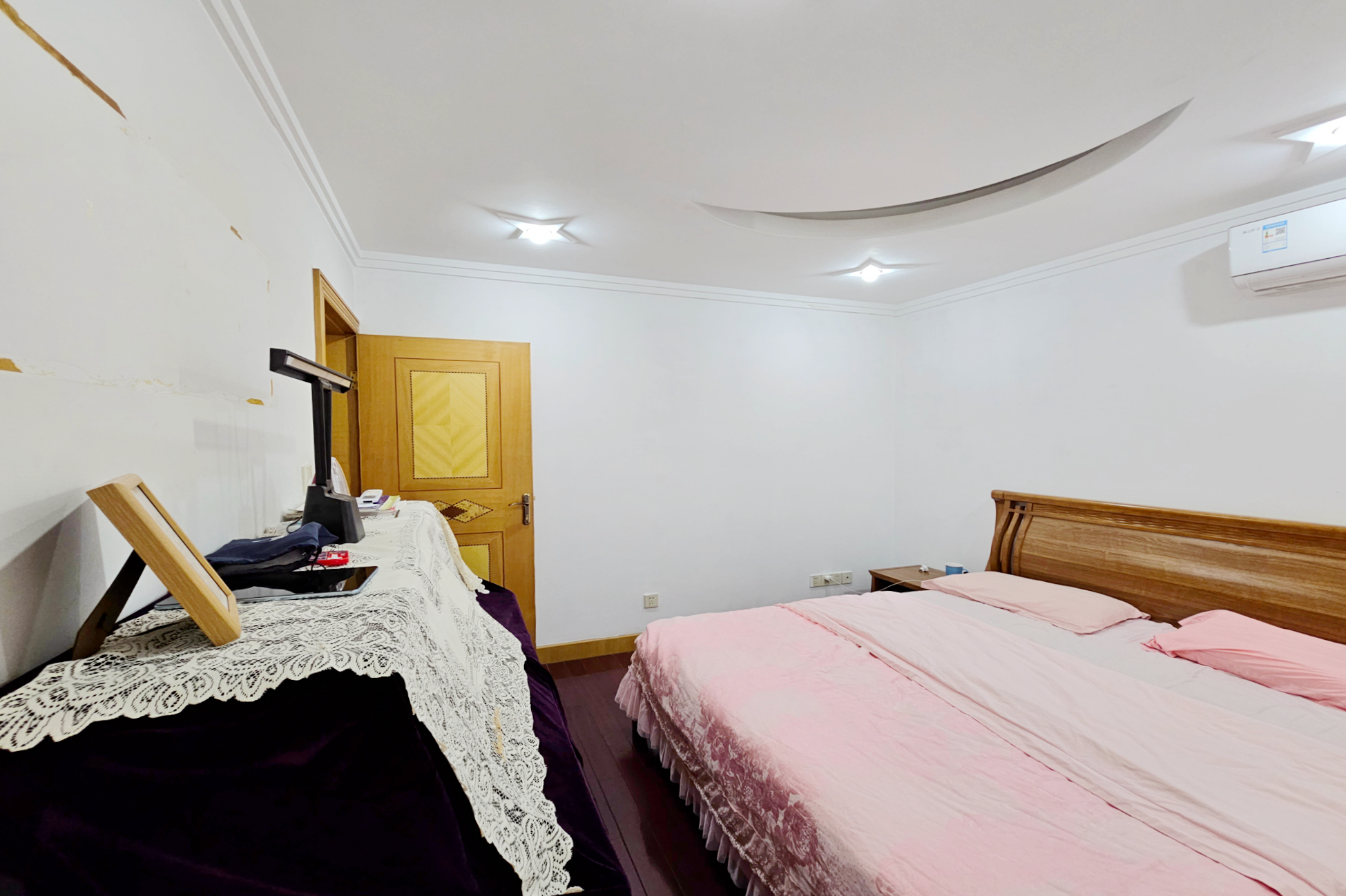 德政园  5室3厅3卫    205.0万其他