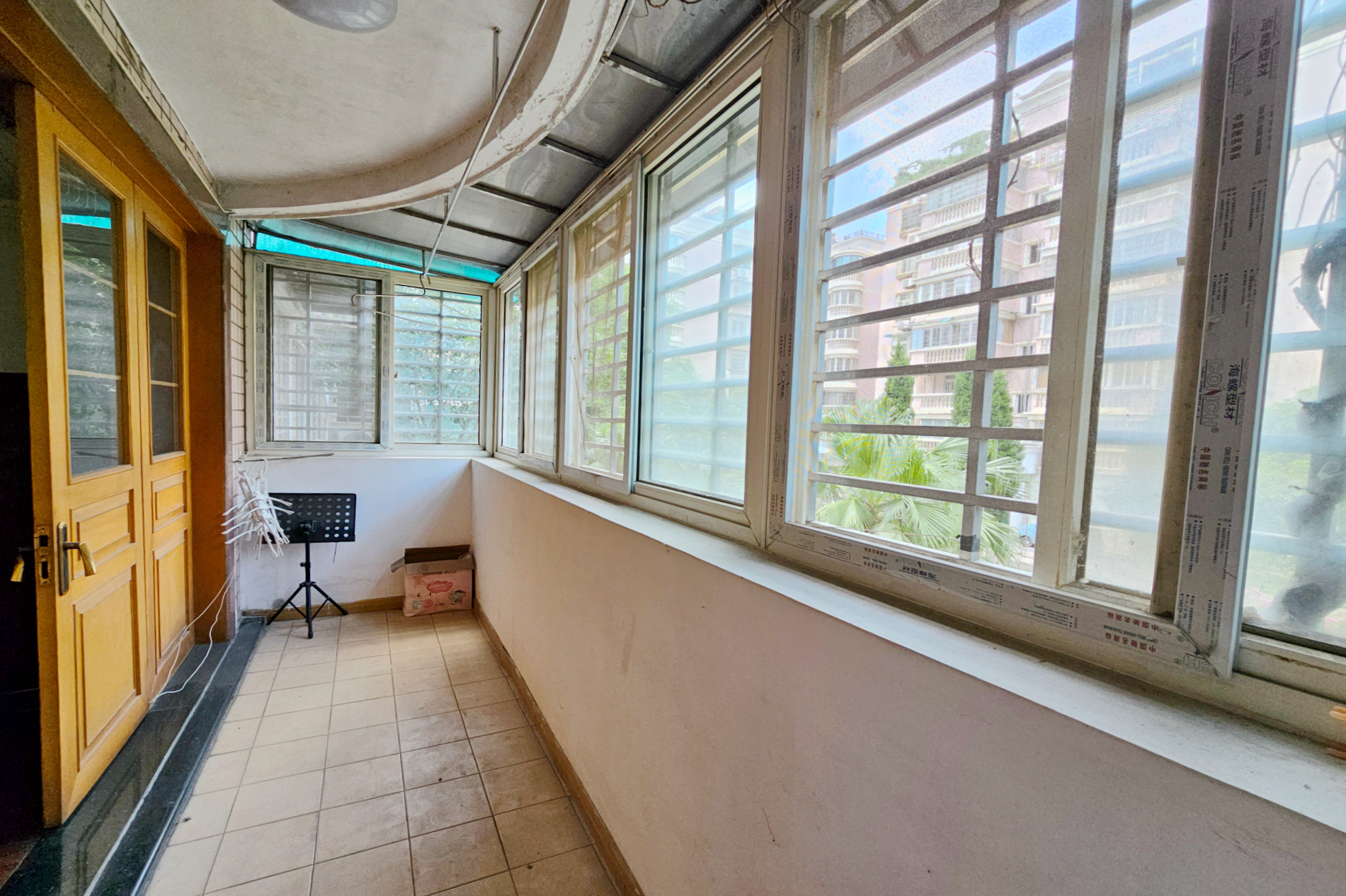 德政园  5室3厅3卫    205.0万其他