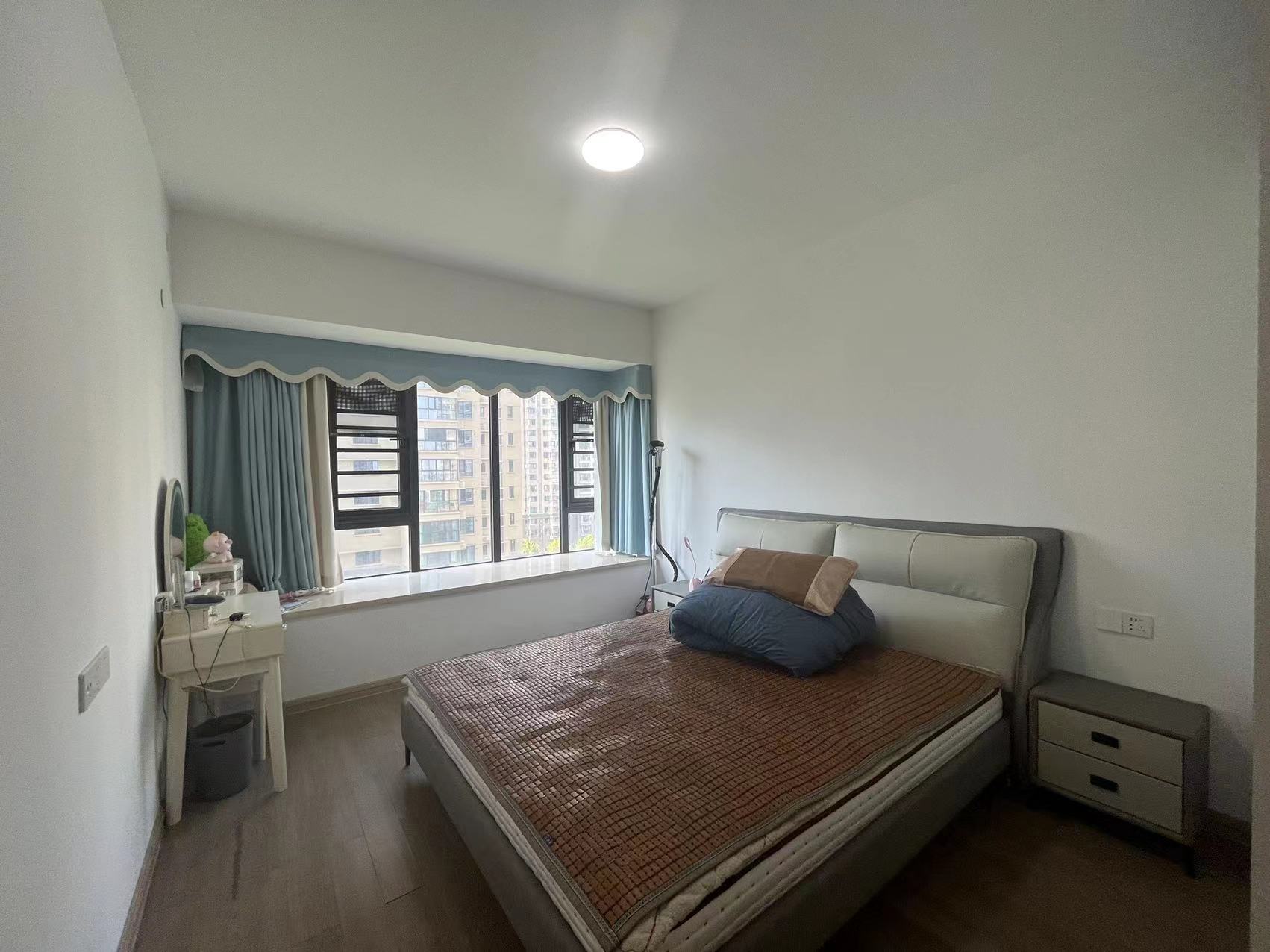 东部美的城 3室2厅2卫 76.0万 东部美的城 3室2厅2卫 76.0万室内图