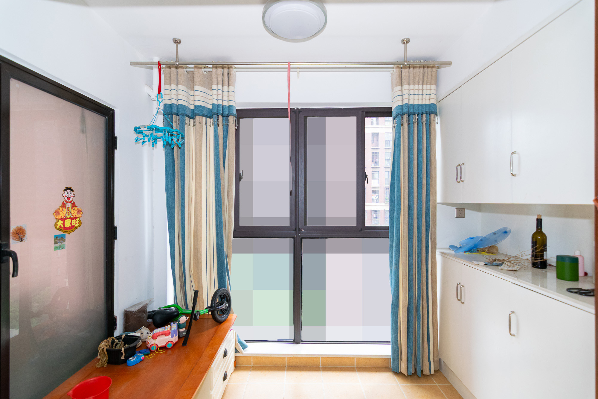 新城国际花都 3室2厅1卫 86.0万 新城国际花都 3室2厅1卫 86.0万阳台