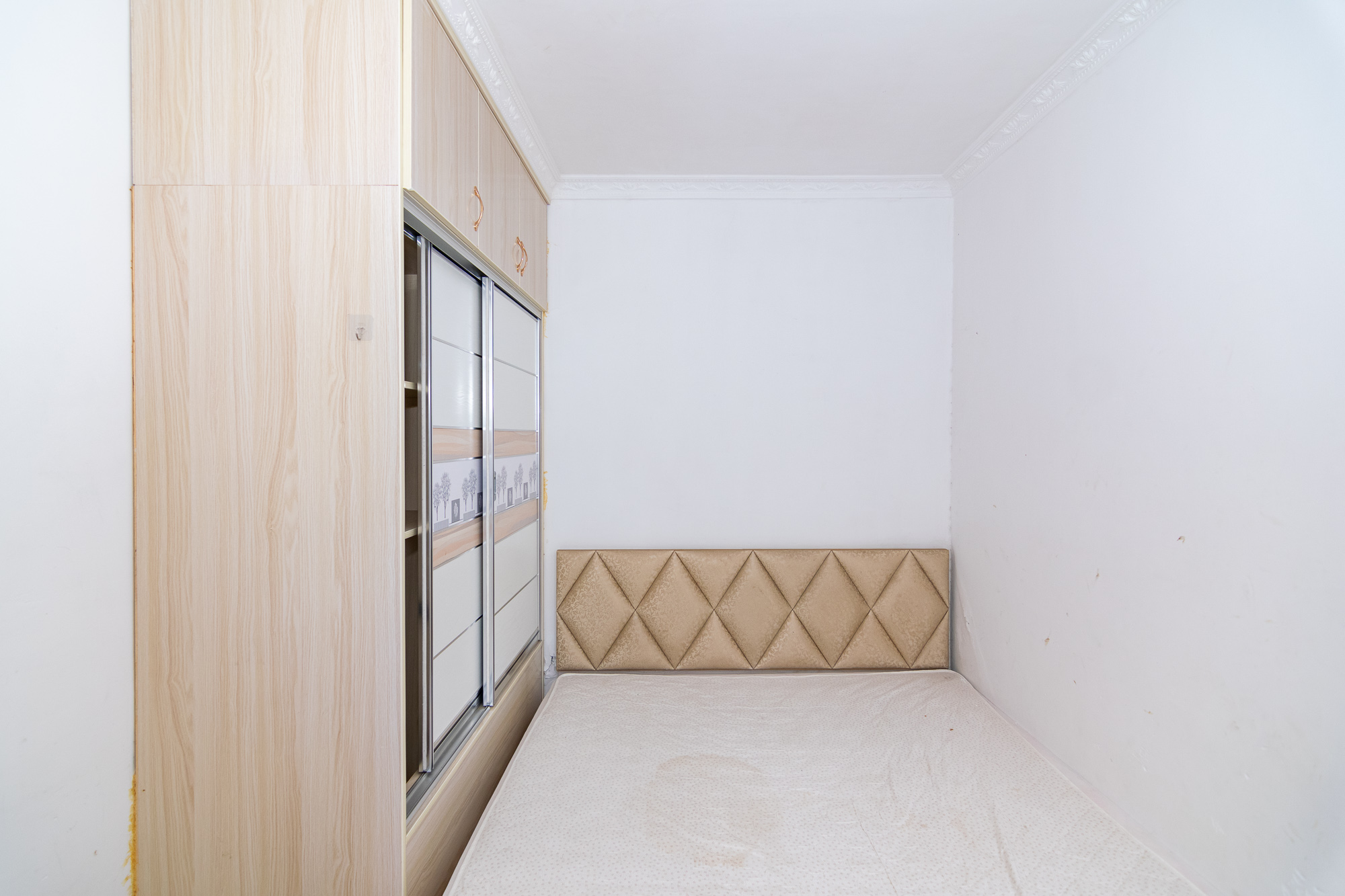 澳海澜庭  2室2厅1卫    68.8万卧室