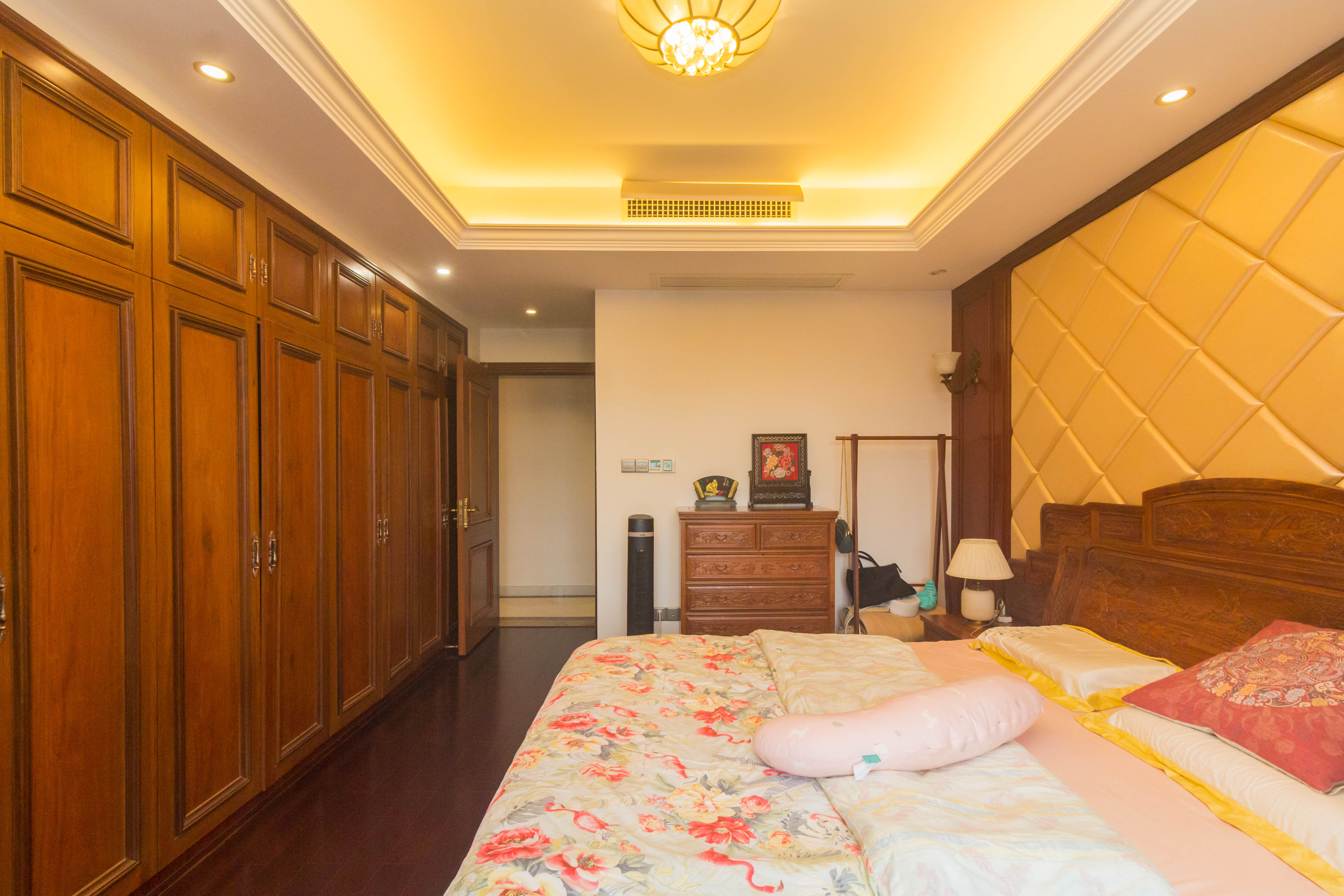 水利水电学府佳院(方略学府佳院) 5室2厅2卫 128.0万 水利水电学府佳院(方略学府佳院) 5室2厅2卫 128.0万卧室