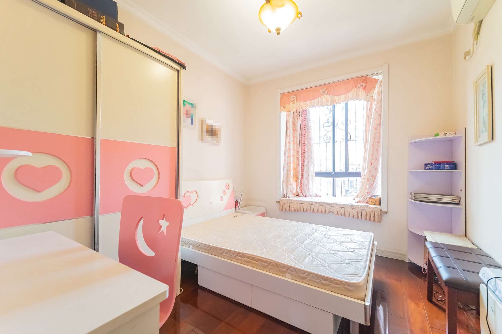 华润凤凰城一期 3室2厅2卫 96.8万 华润凤凰城一期 3室2厅2卫 96.8万卧室