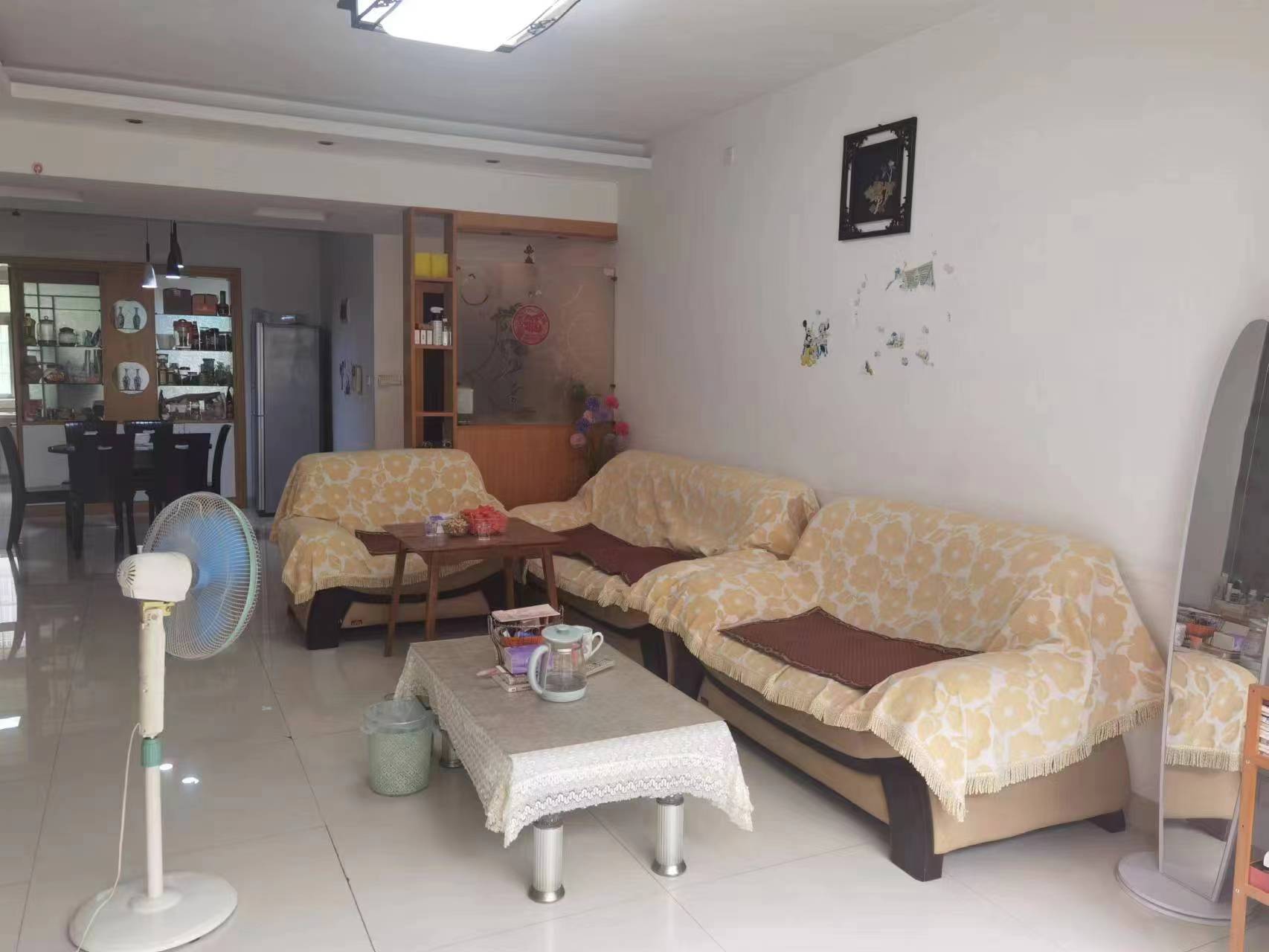 财富小区  3室2厅1卫    49.8万 财富小区  3室2厅1卫    49.8万室内图