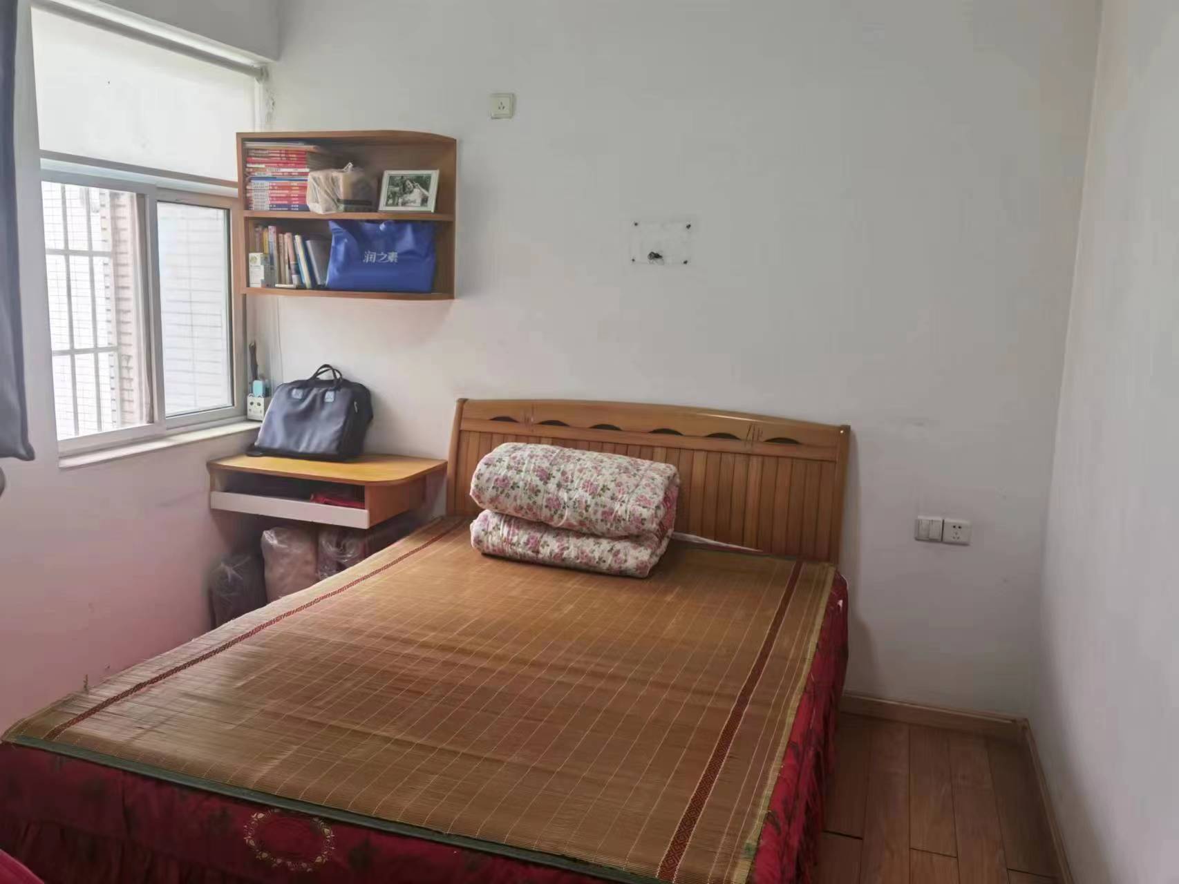 财富小区  3室2厅1卫    49.8万 财富小区  3室2厅1卫    49.8万室内图