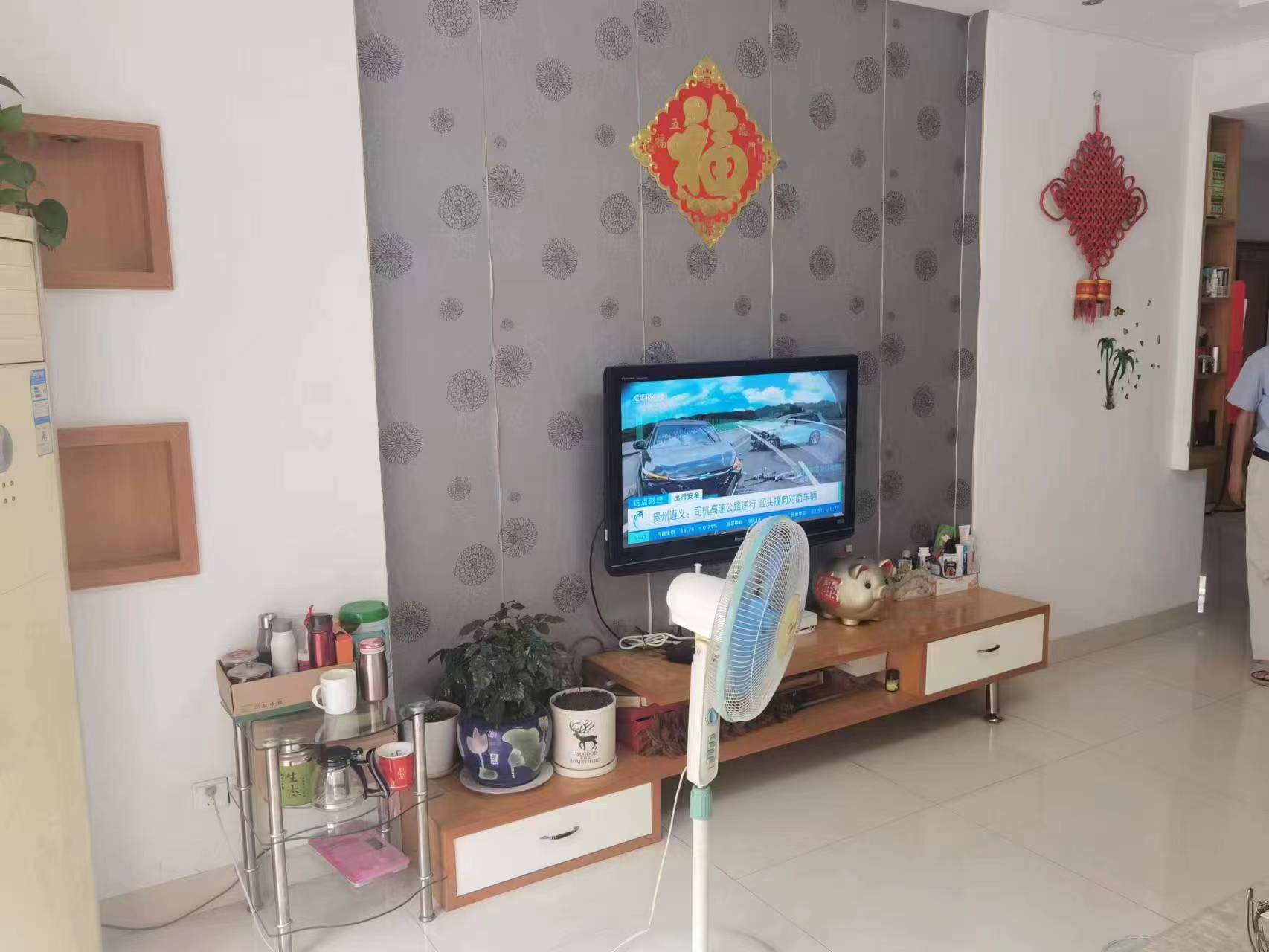 财富小区  3室2厅1卫    49.8万 财富小区  3室2厅1卫    49.8万室内图