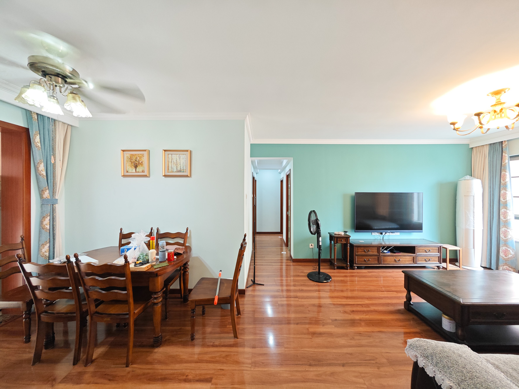 博长山水香颐 3室2厅2卫 95.0万 博长山水香颐 3室2厅2卫 95.0万客厅