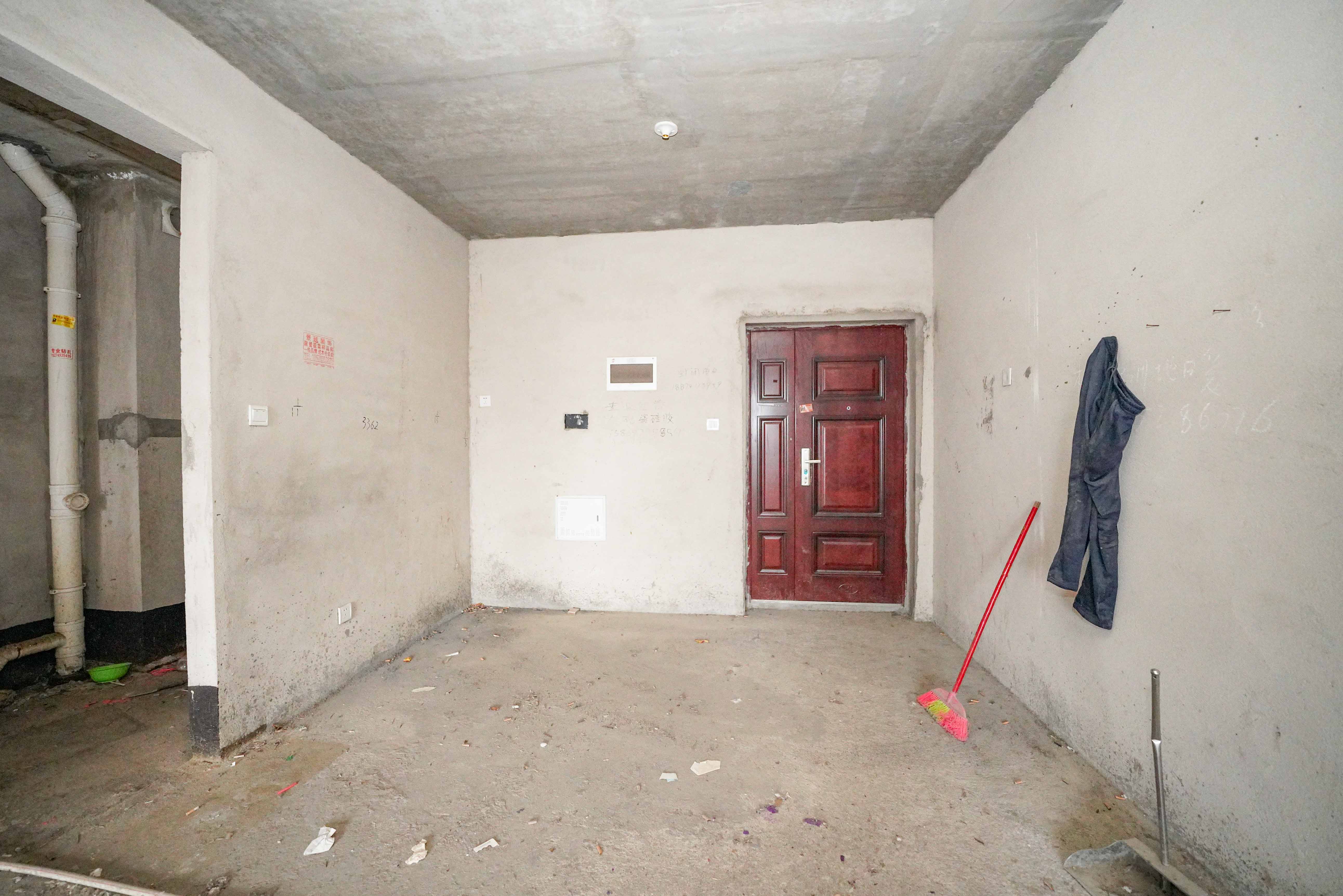 五矿万境蓝山  0室0厅0卫    69.0万 五矿万境蓝山  0室0厅0卫    69.0万客厅