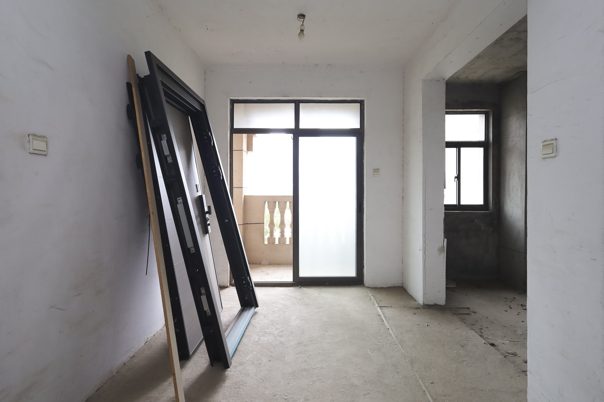 阳光丽城一期  4室2厅2卫    187.88万客厅