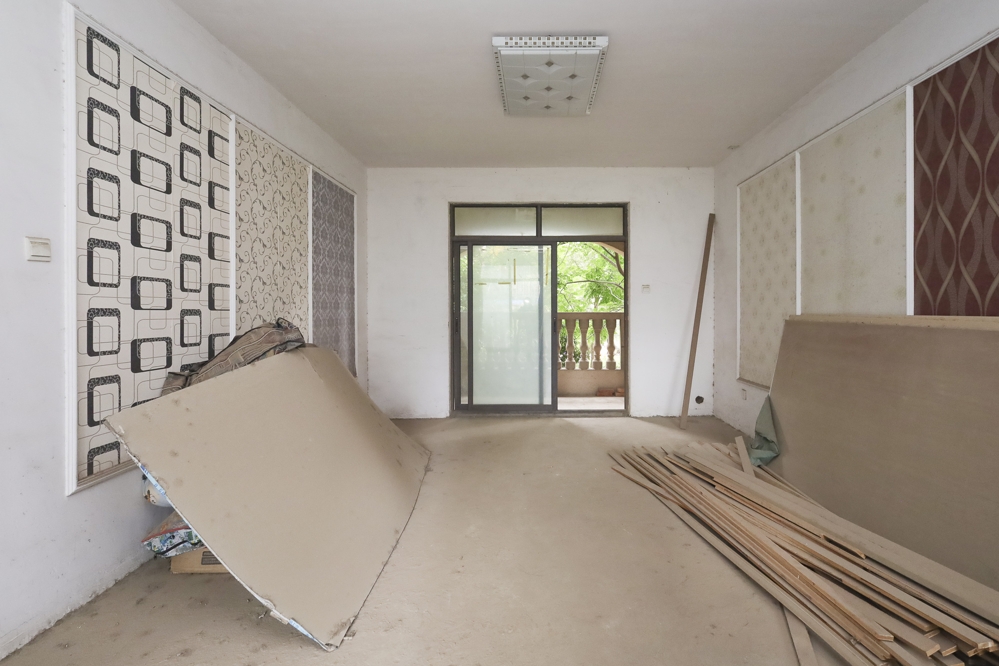 阳光丽城一期  4室2厅2卫    187.88万客厅