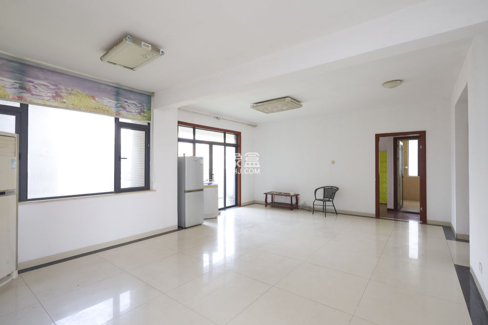 西城龙庭  4室2厅2卫    129.8万