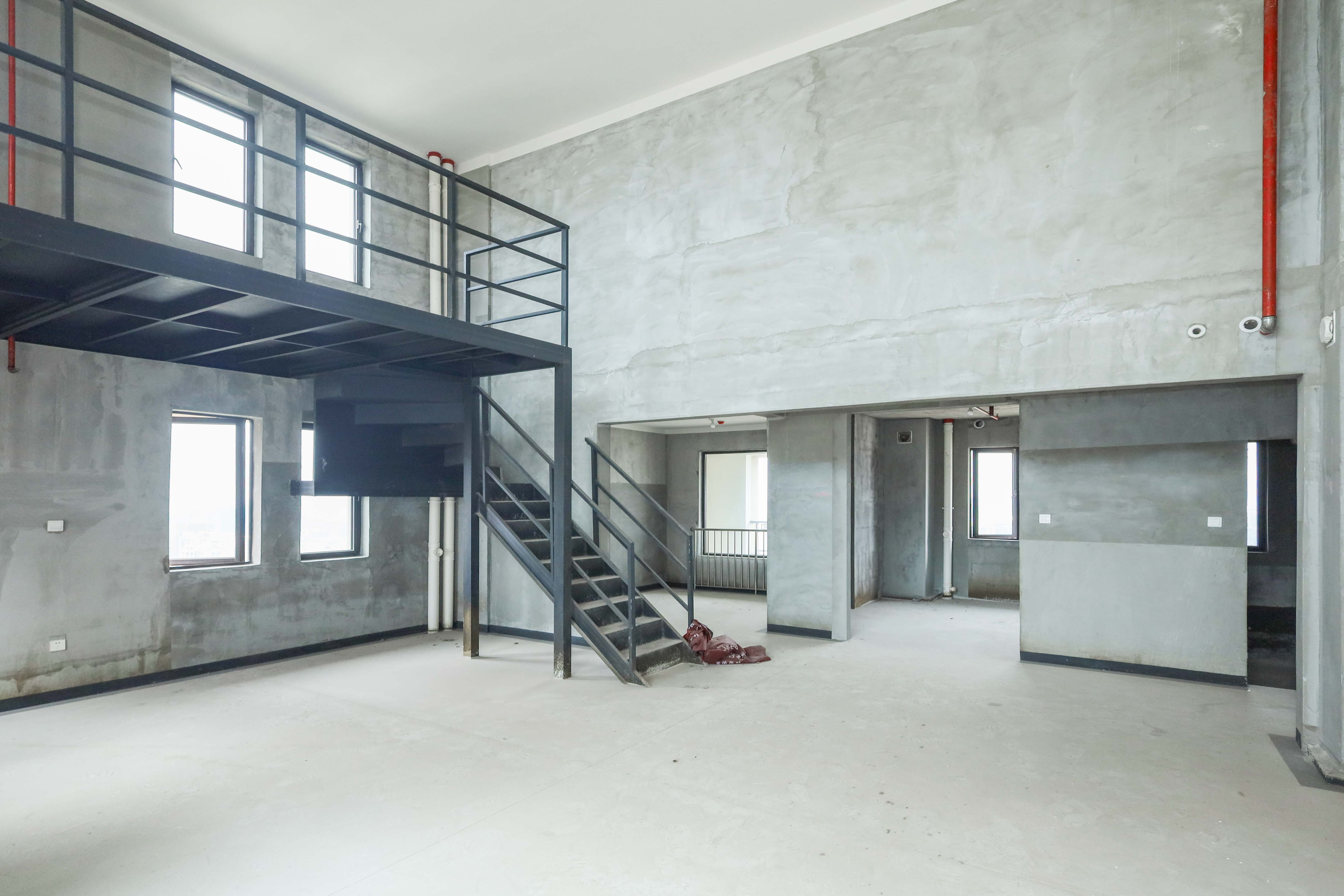 建发央著  4室2厅2卫   288.00万客厅