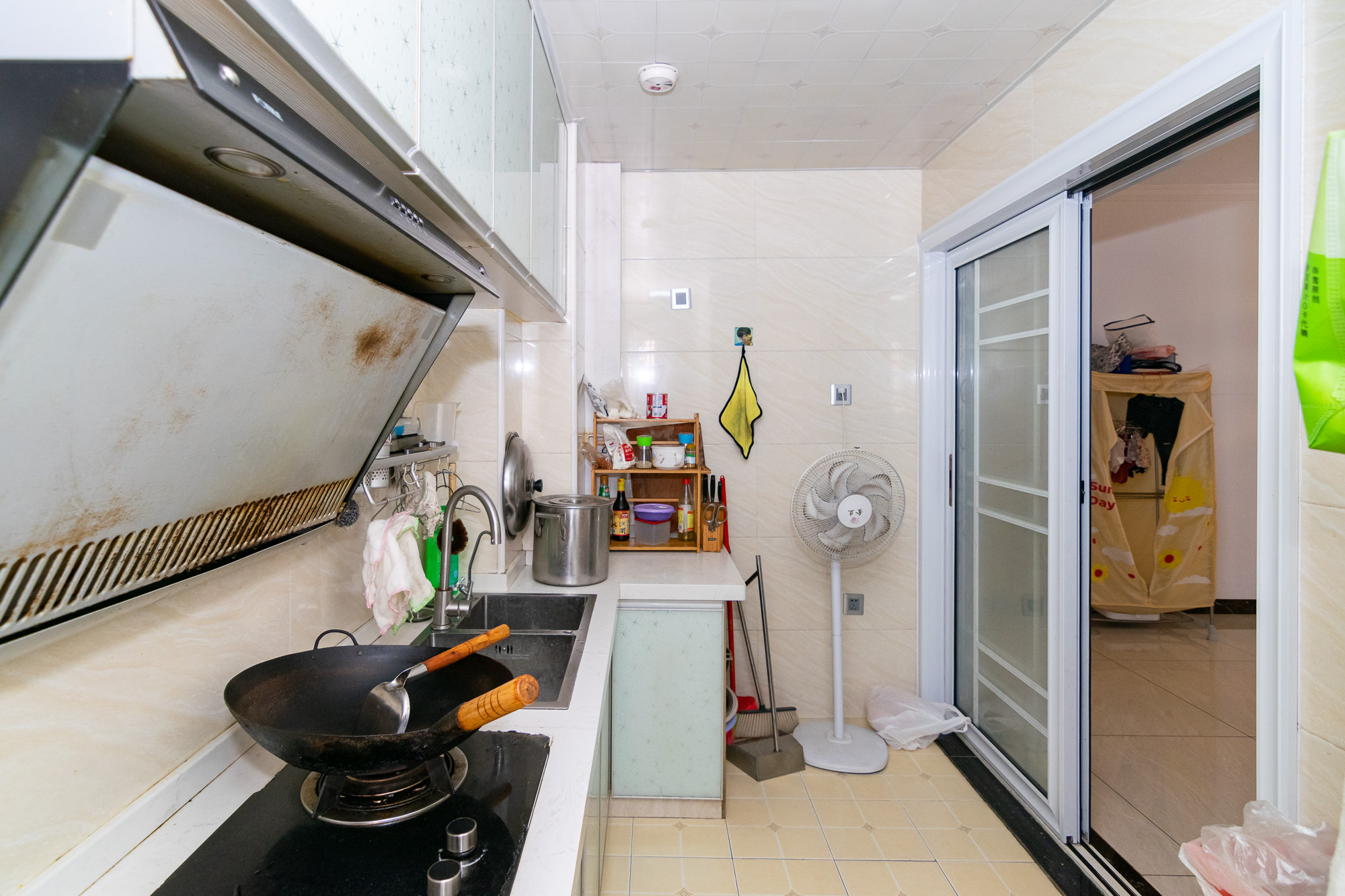 润和之悦(金泽园) 2室2厅1卫 70.76万 润和之悦(金泽园) 2室2厅1卫 70.76万厨房