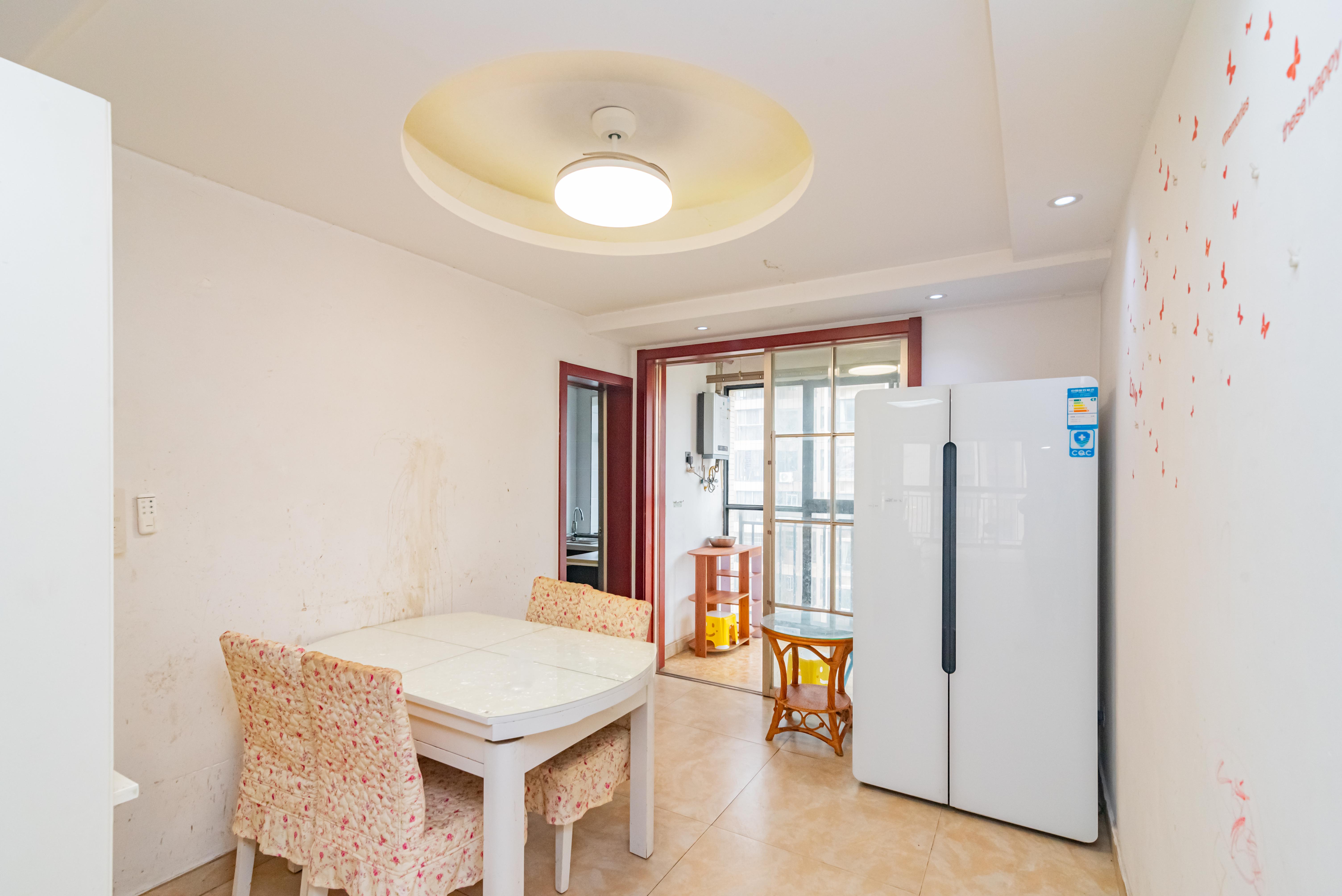 美利新世界 3室2厅2卫 110.0万 美利新世界 3室2厅2卫 110.0万客厅