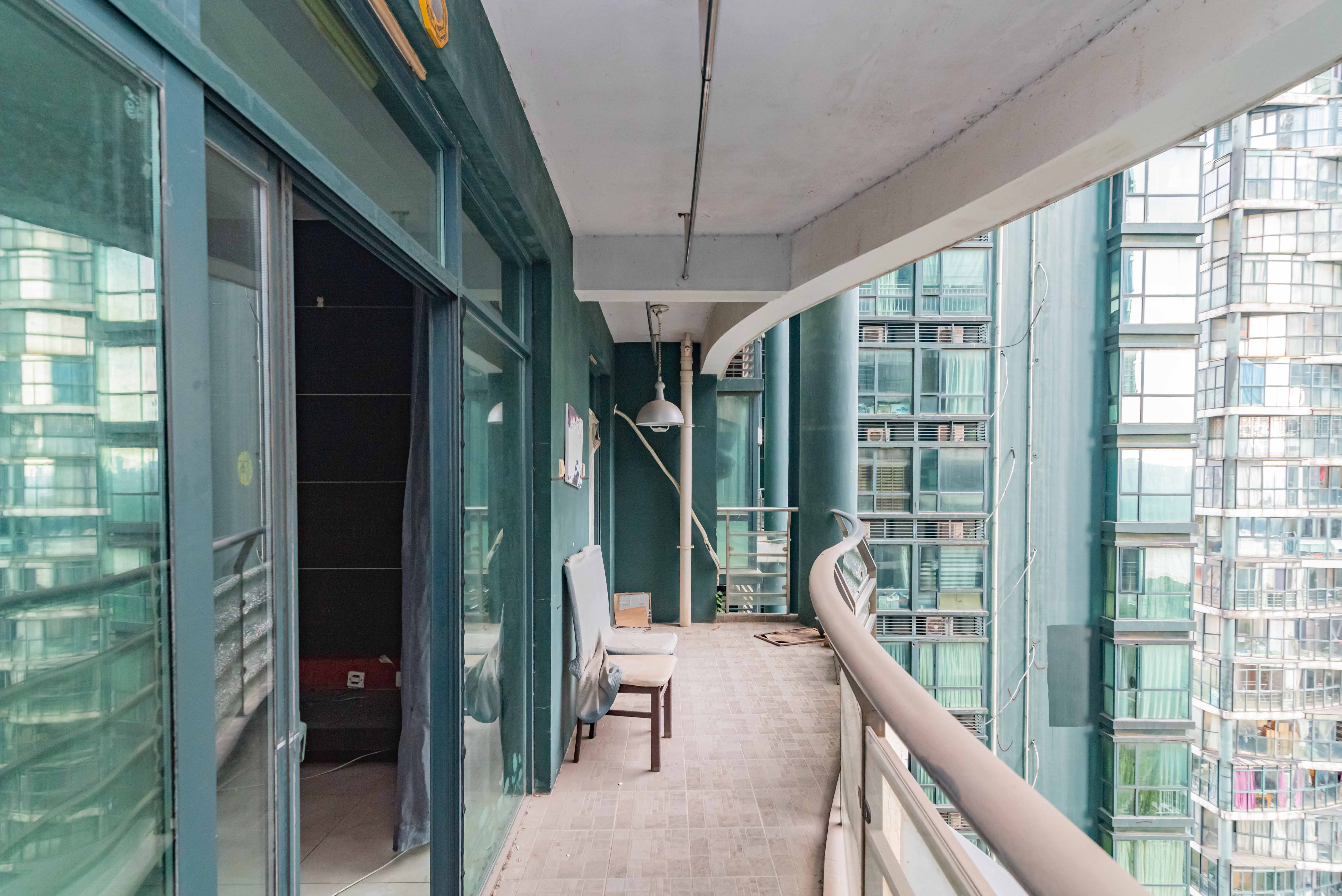 华盛新外滩 3室2厅2卫 145.0万 华盛新外滩 3室2厅2卫 145.0万阳台