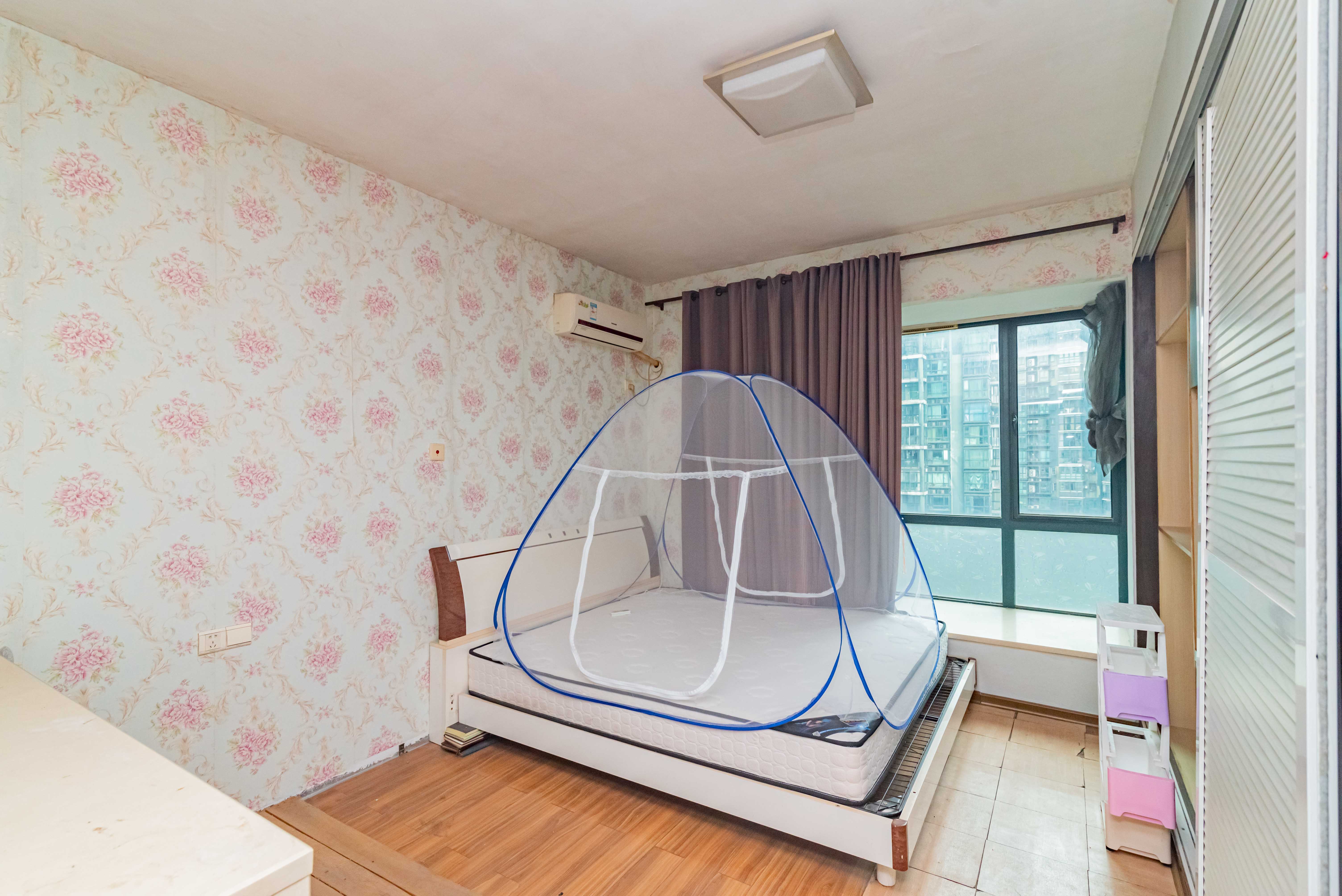 华盛新外滩 3室2厅2卫 145.0万 华盛新外滩 3室2厅2卫 145.0万卧室