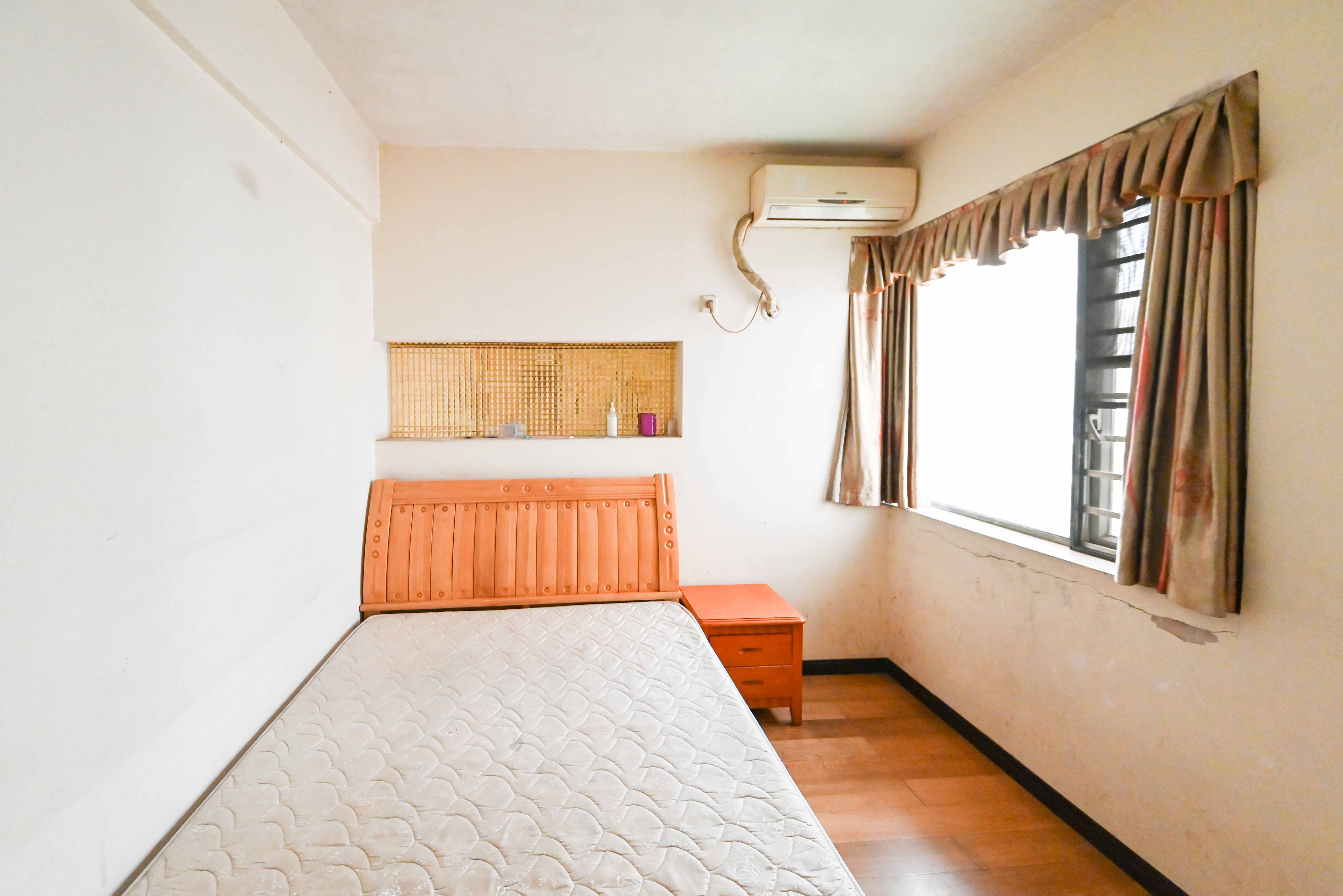 新城新世界一二三期  3室2厅2卫    115.0万卧室