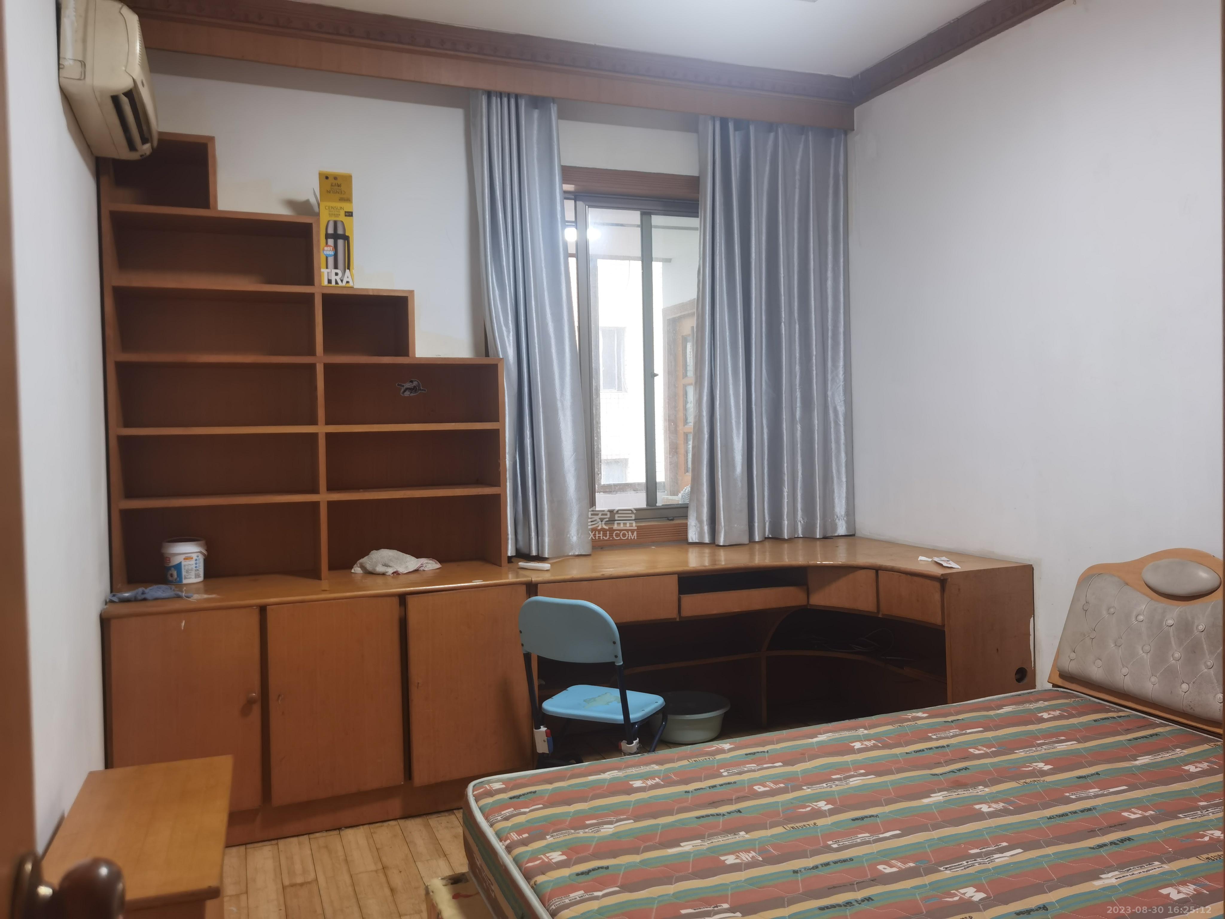 地税五分局小区  3室2厅1卫   2800.00元/月室内图1