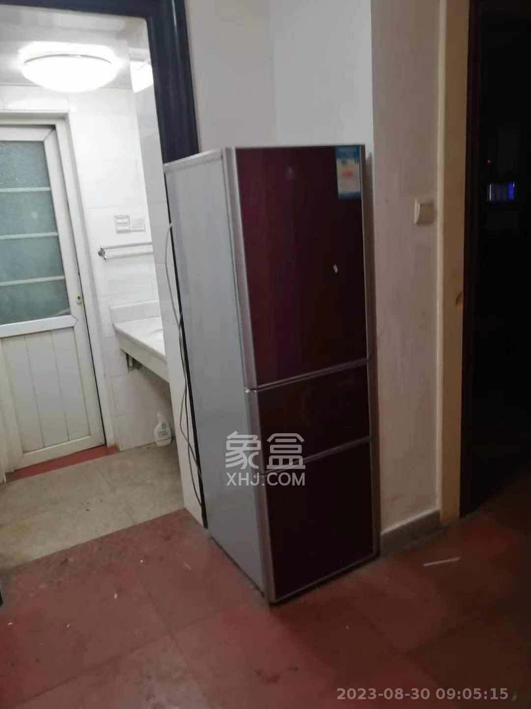 星典时代  3室2厅1卫   2400.00元/月室内图
