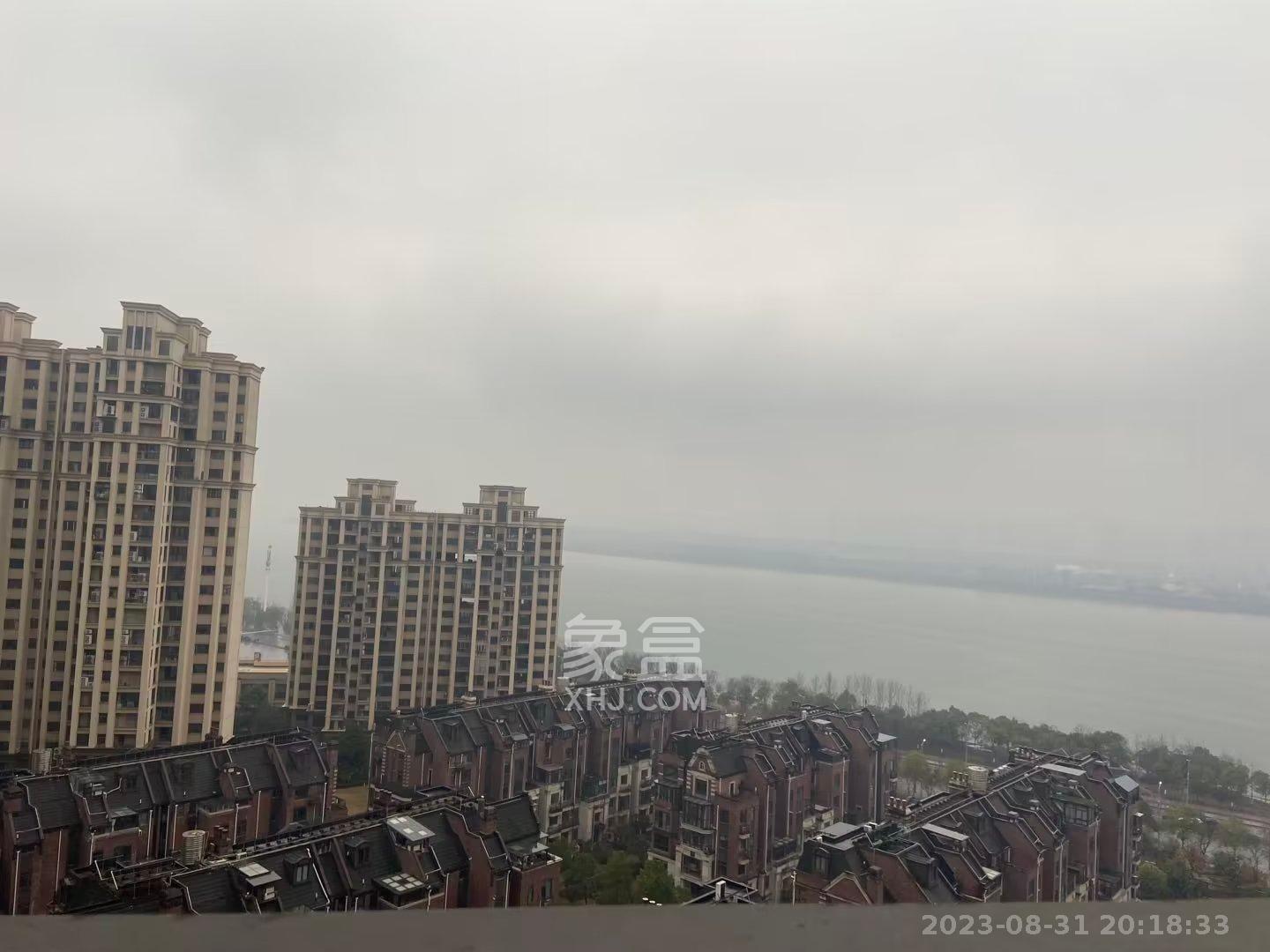 绿地海外滩  3室2厅2卫   2500.00元/月小区图