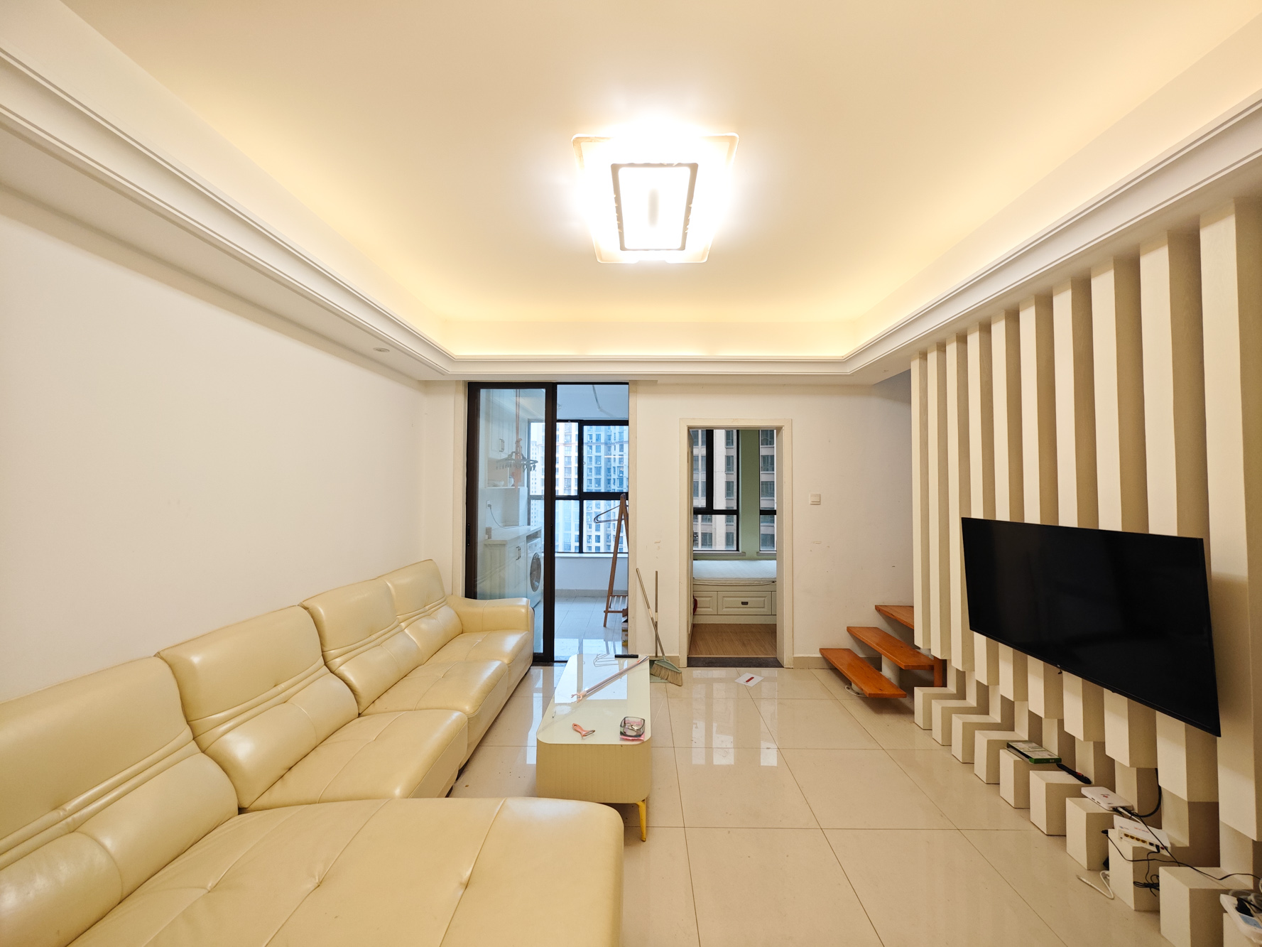 奥林匹克花园贡院三期 4室2厅2卫 92.8万 奥林匹克花园贡院三期 4室2厅2卫 92.8万客厅