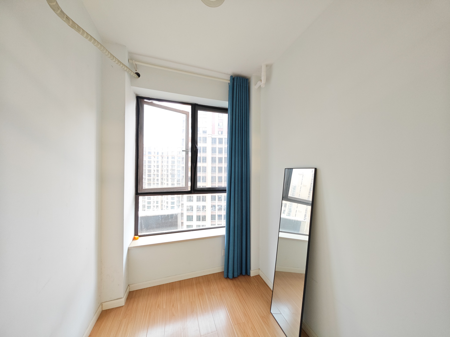 奥林匹克花园贡院三期 4室2厅2卫 92.8万 奥林匹克花园贡院三期 4室2厅2卫 92.8万卧室