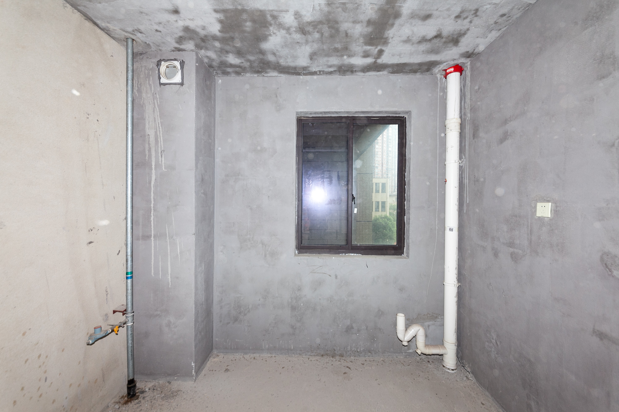 乾源国际  3室2厅2卫    65.0万厨房