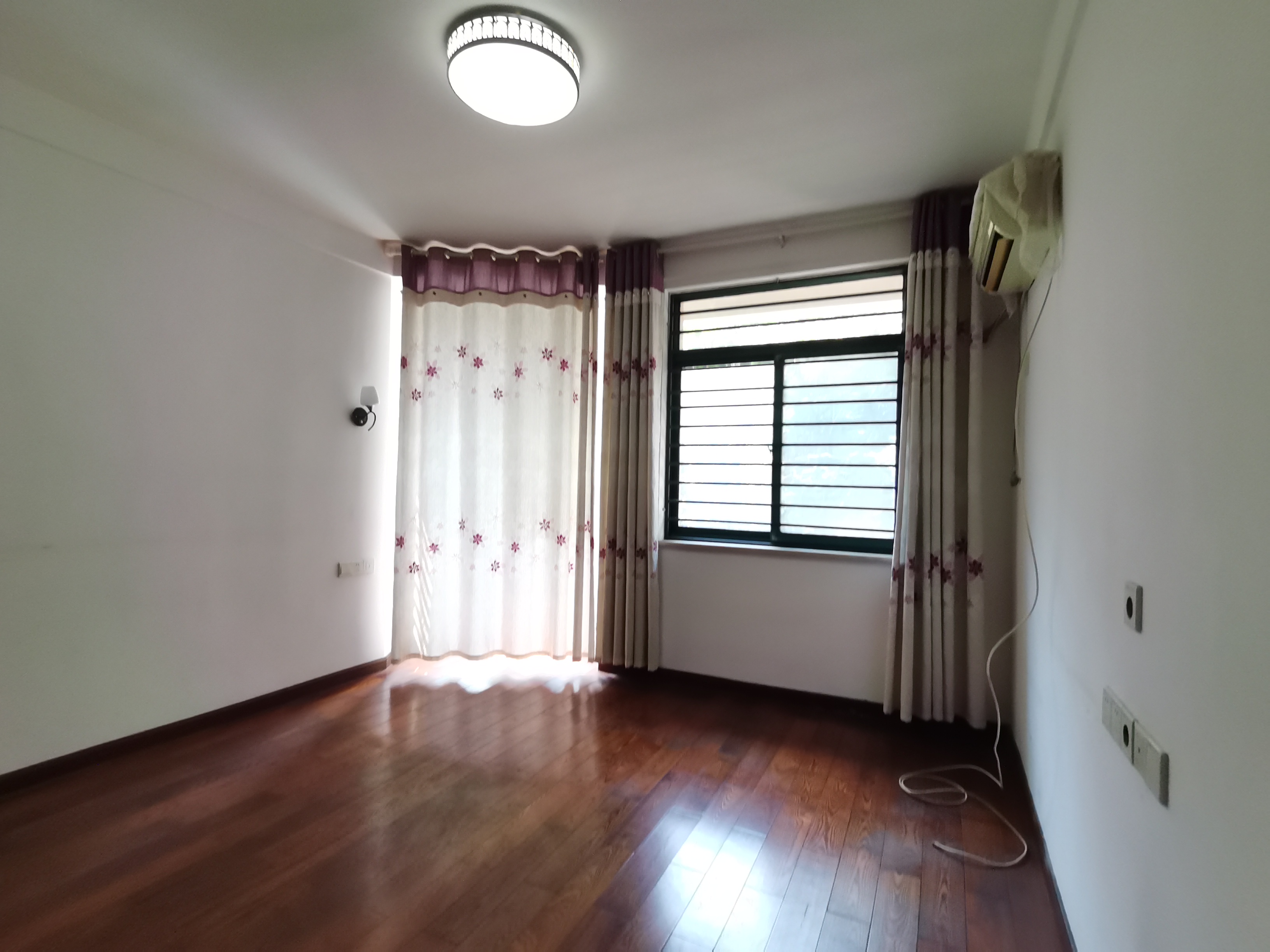 尚格名城花好悦园4期 3室1厅2卫 69.5万 尚格名城花好悦园4期 3室1厅2卫 69.5万室内图