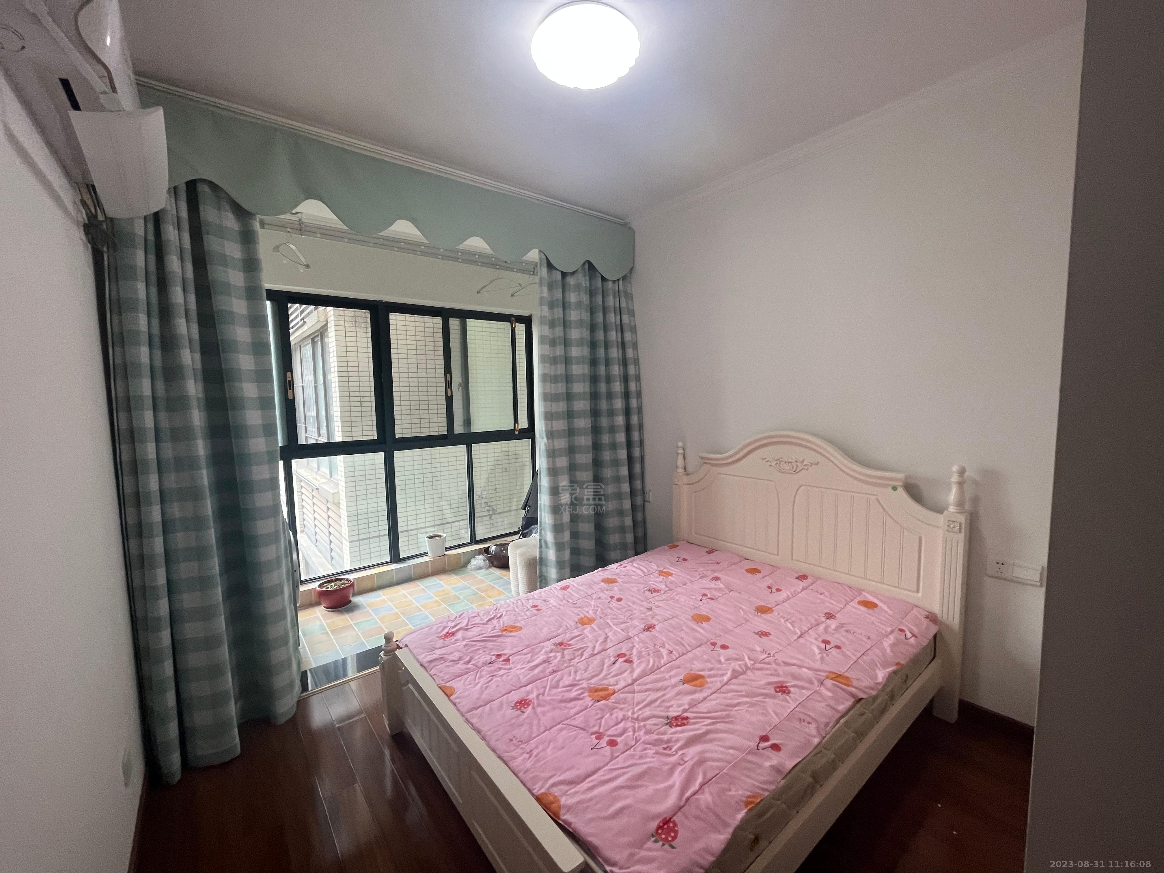 亿都新天地  3室2厅2卫   1700.00元/月室内图
