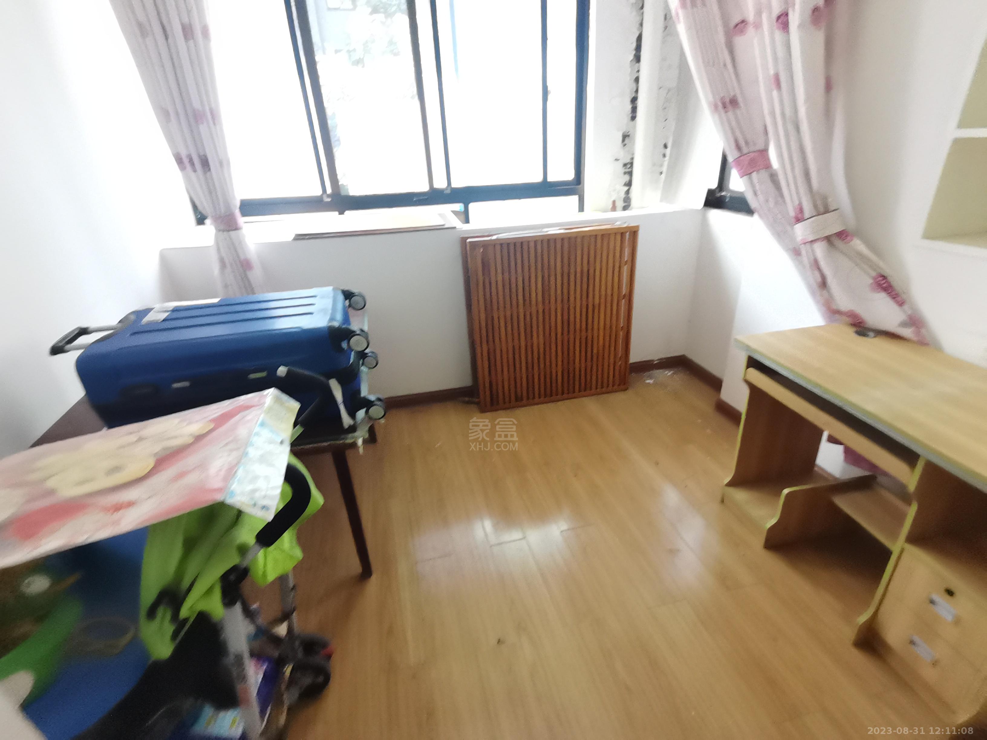 莱茵小镇  2室2厅2卫   1300.00元/月室内图