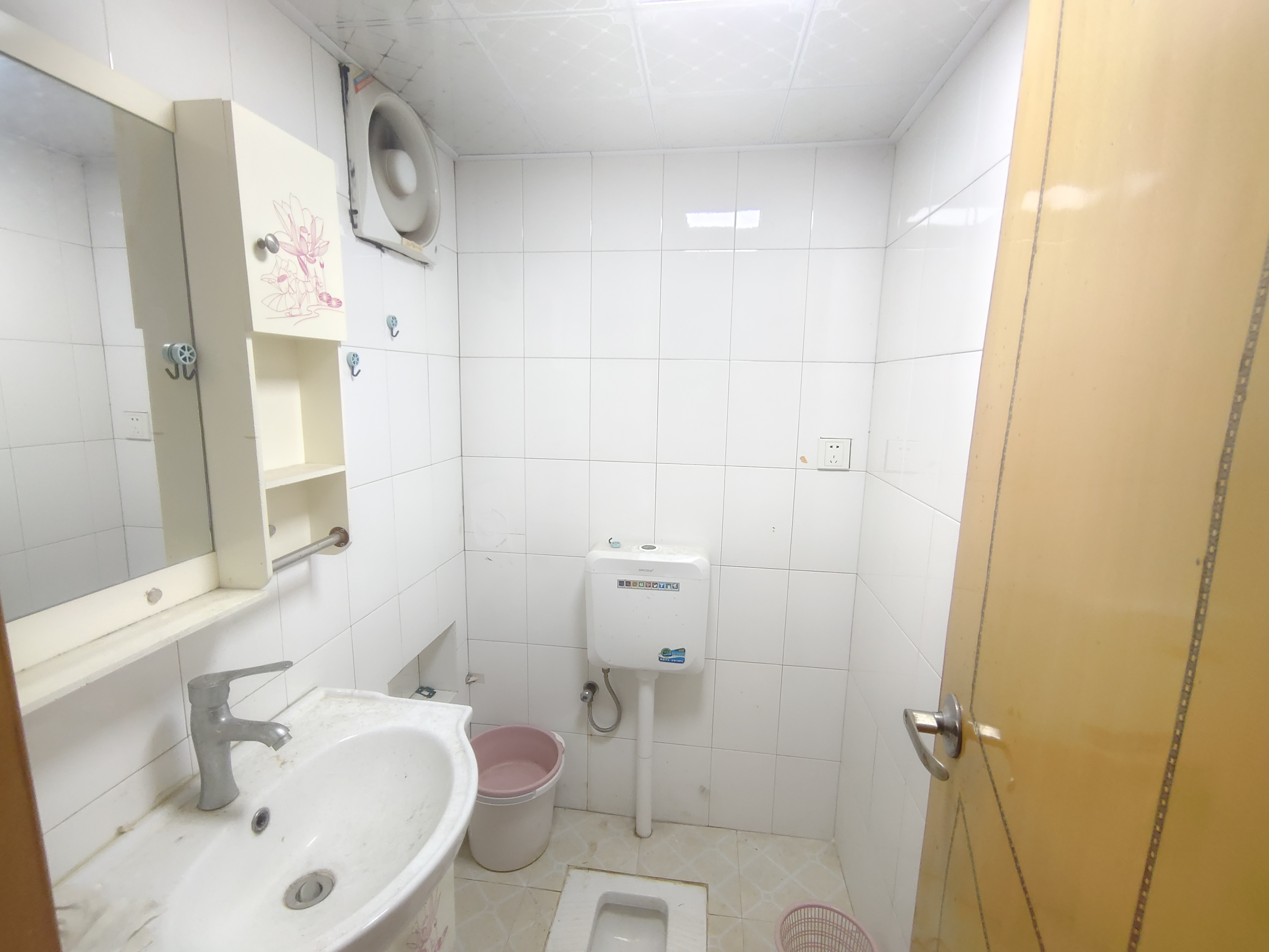 家家乐路 3室2厅2卫 30.0万 家家乐路 3室2厅2卫 30.0万室内图