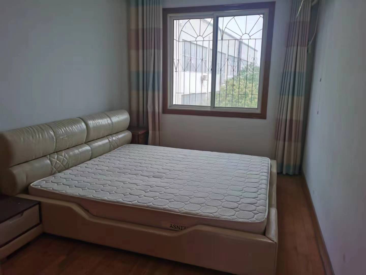 家家乐路 3室2厅2卫 30.0万 家家乐路 3室2厅2卫 30.0万室内图