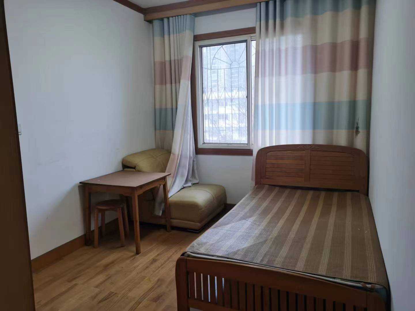 家家乐路 3室2厅2卫 30.0万 家家乐路 3室2厅2卫 30.0万室内图