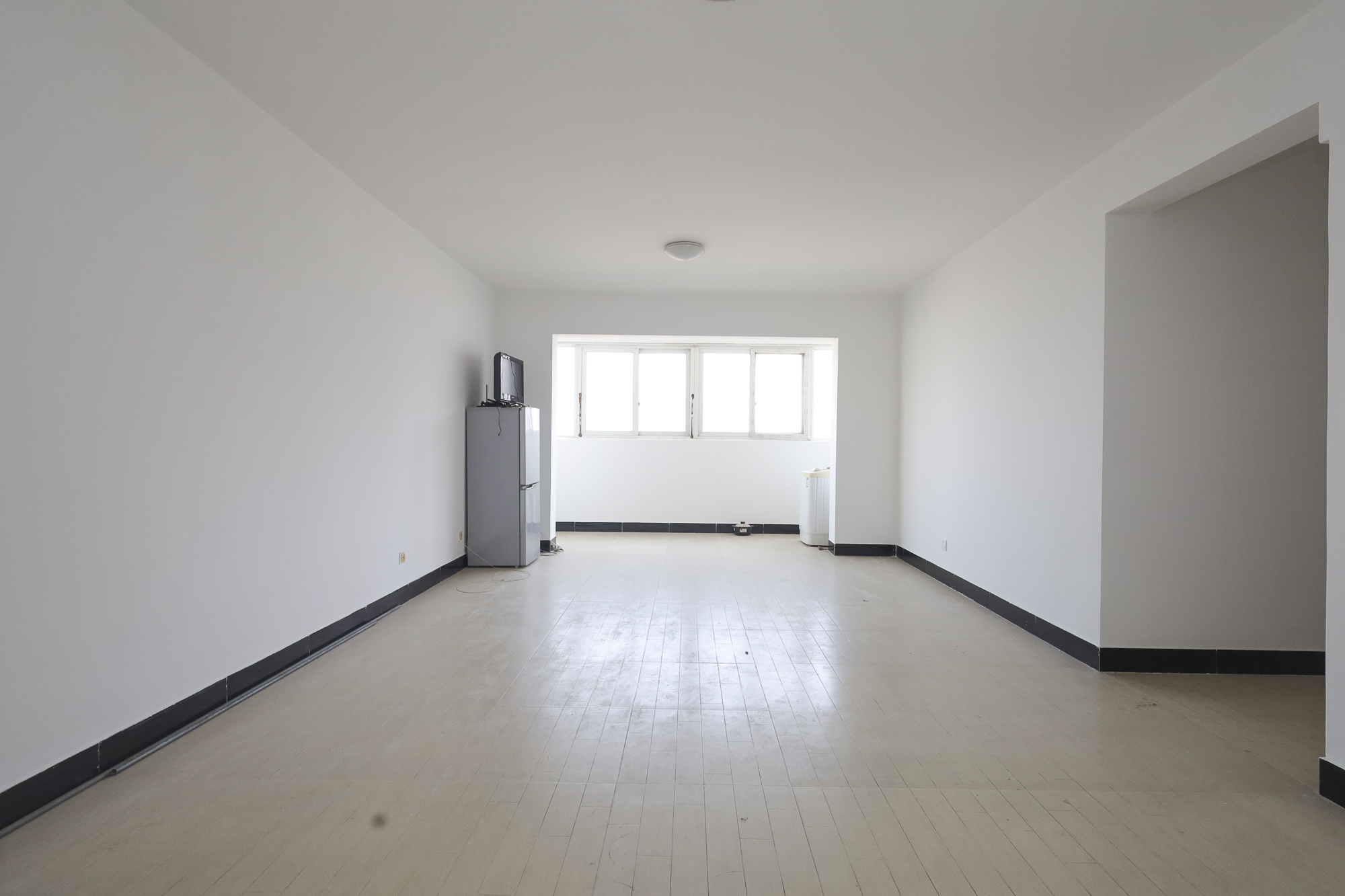 星蓝湾  4室2厅2卫    118.8万客厅