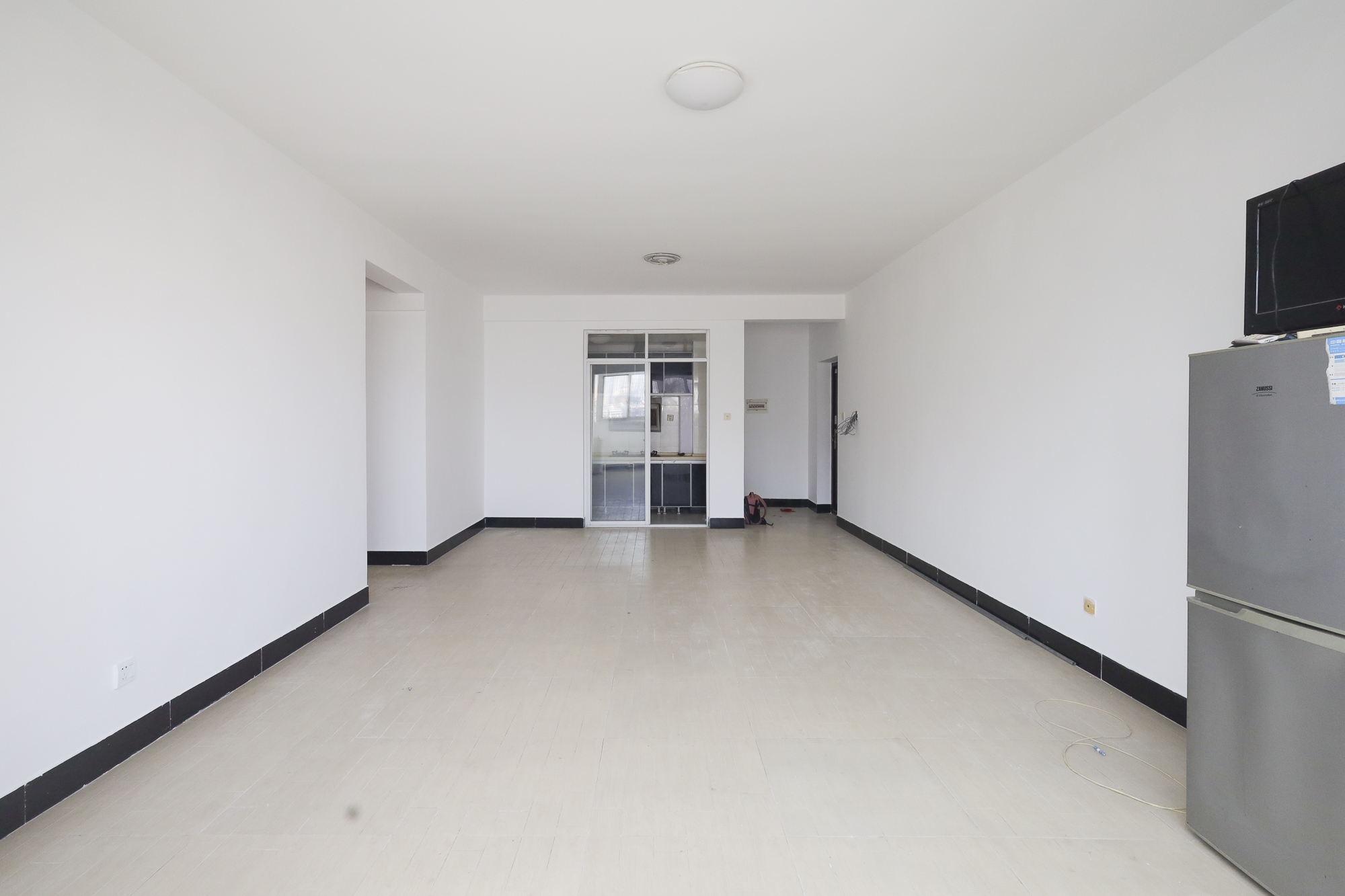 星蓝湾  4室2厅2卫    118.8万客厅