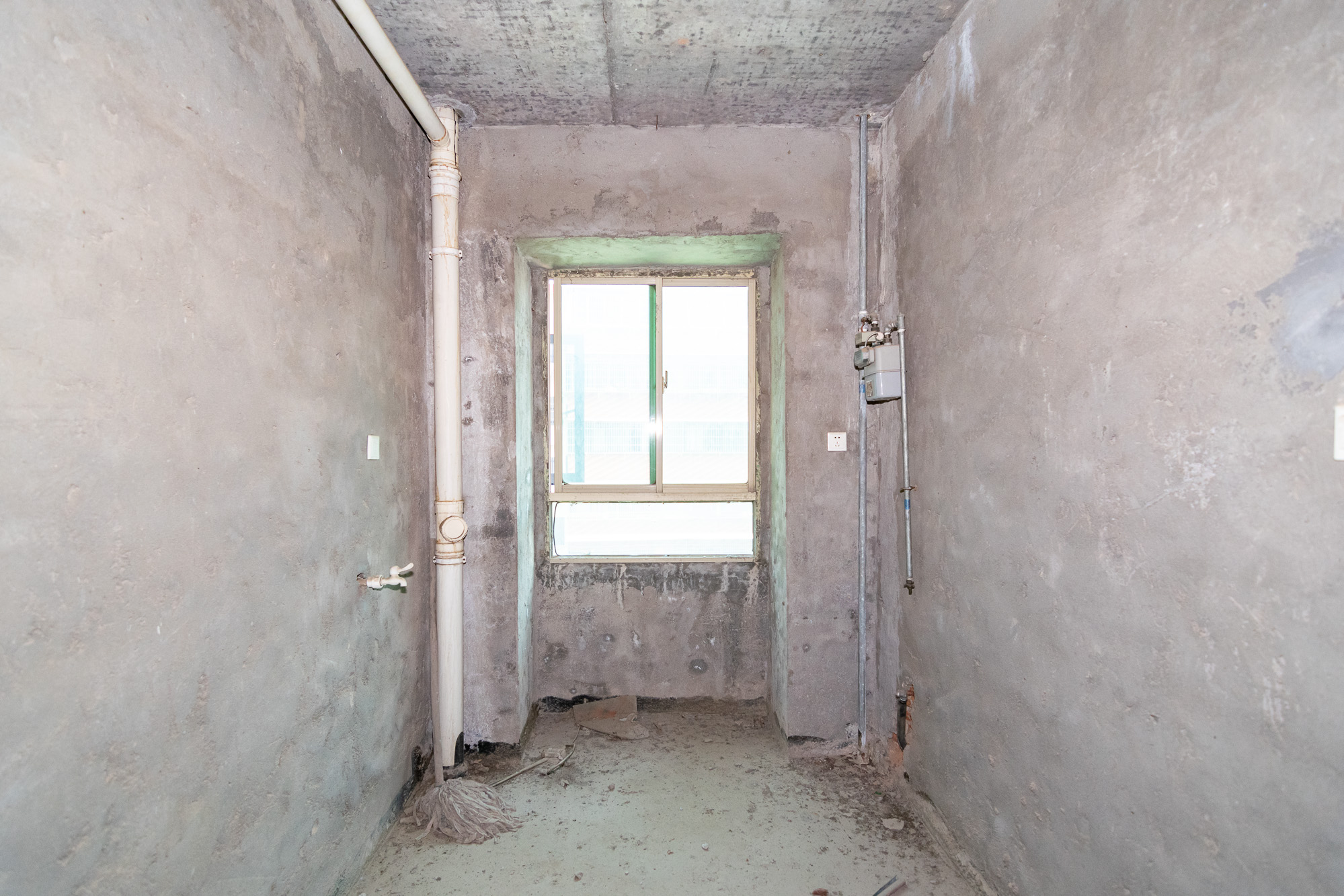 新都小区 5室2厅2卫 88.00万 新都小区 5室2厅2卫 88.00万厨房