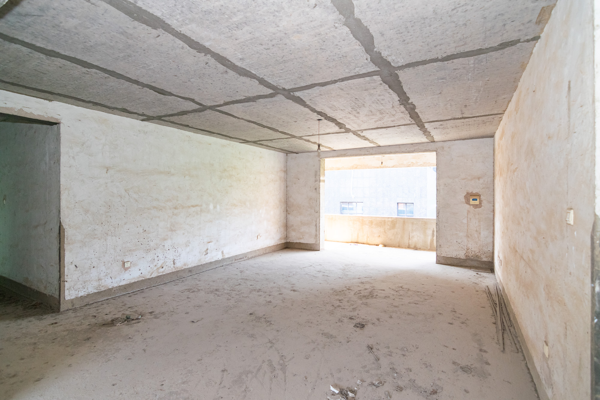 新都小区 5室2厅2卫 88.00万 新都小区 5室2厅2卫 88.00万客厅