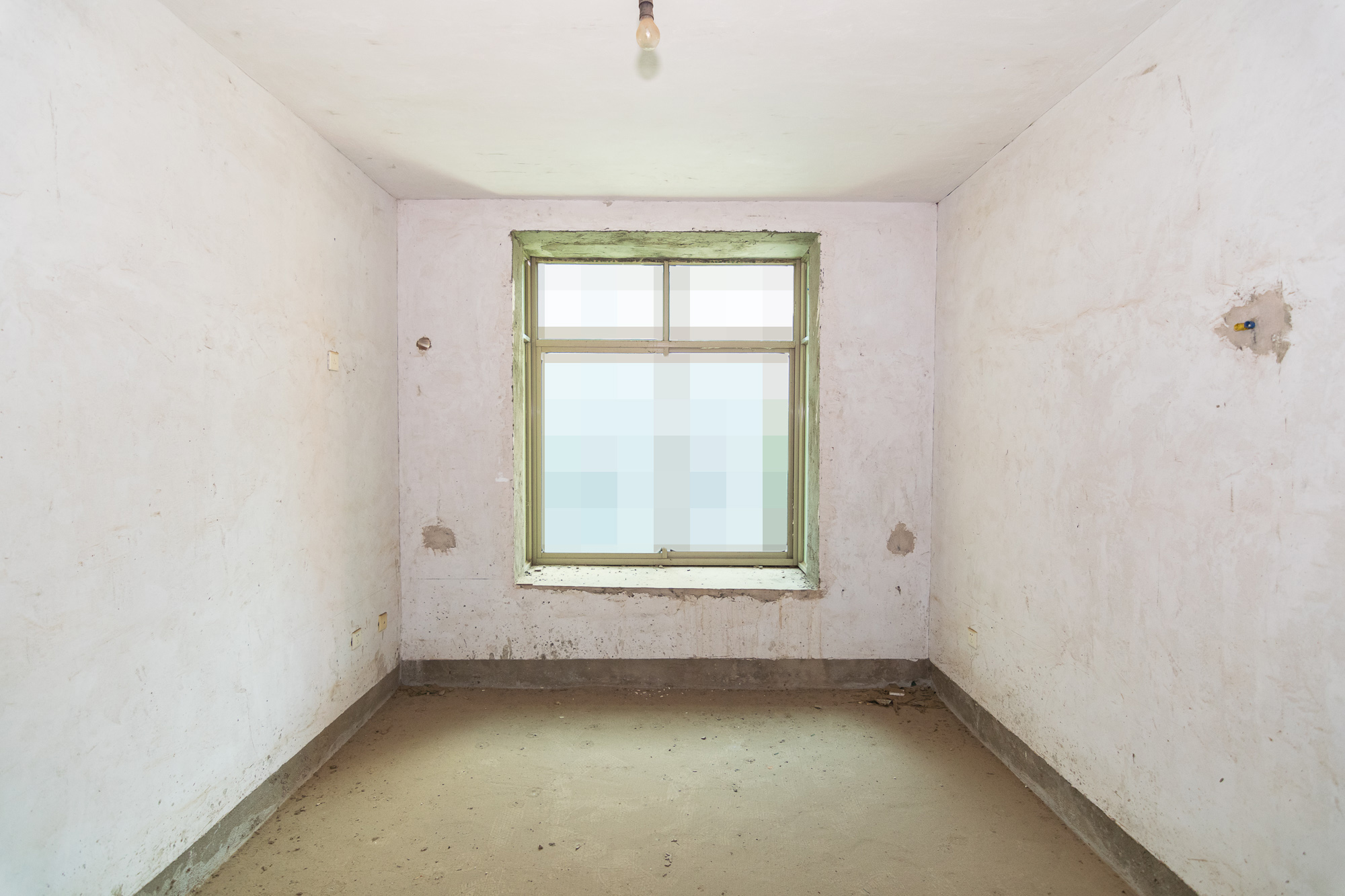 新都小区 5室2厅2卫 88.00万 新都小区 5室2厅2卫 88.00万卧室