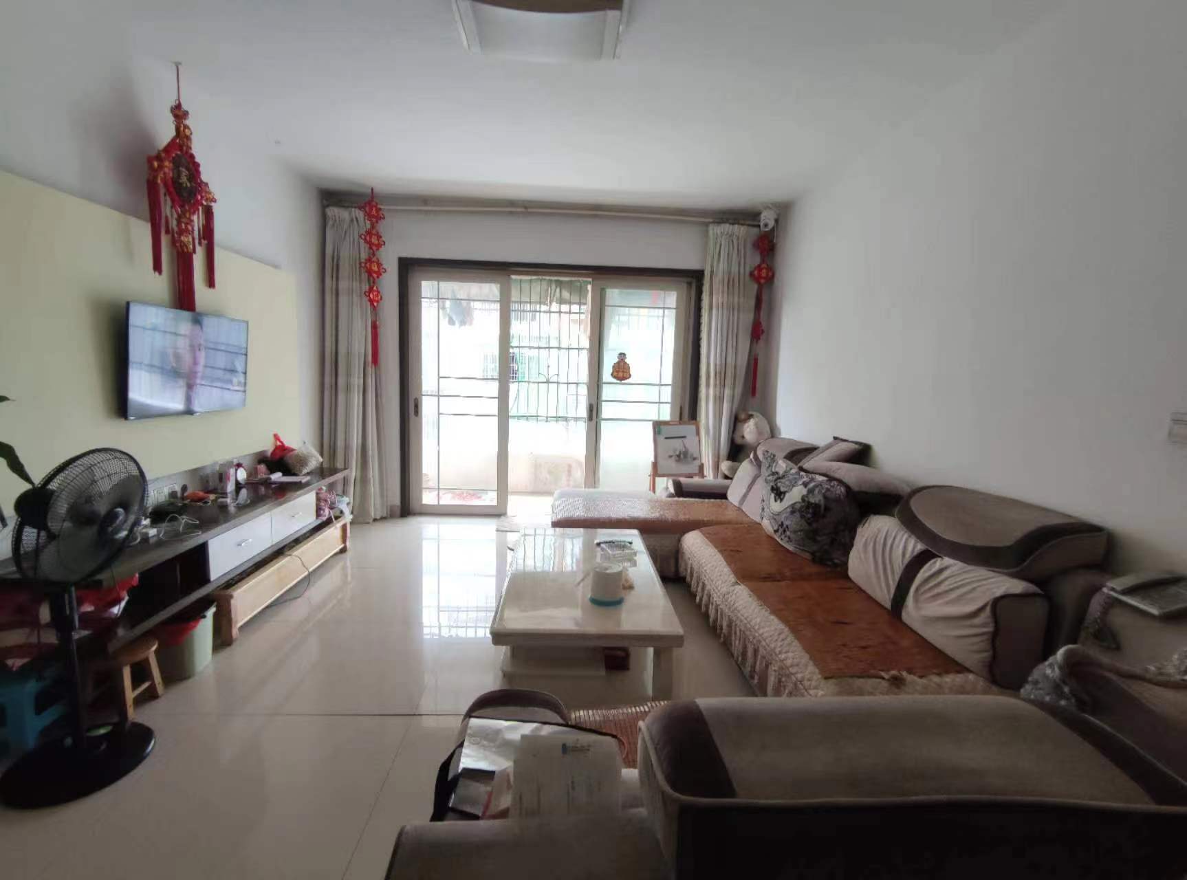 财富小区  3室2厅1卫    43.8万 财富小区  3室2厅1卫    43.8万室内图