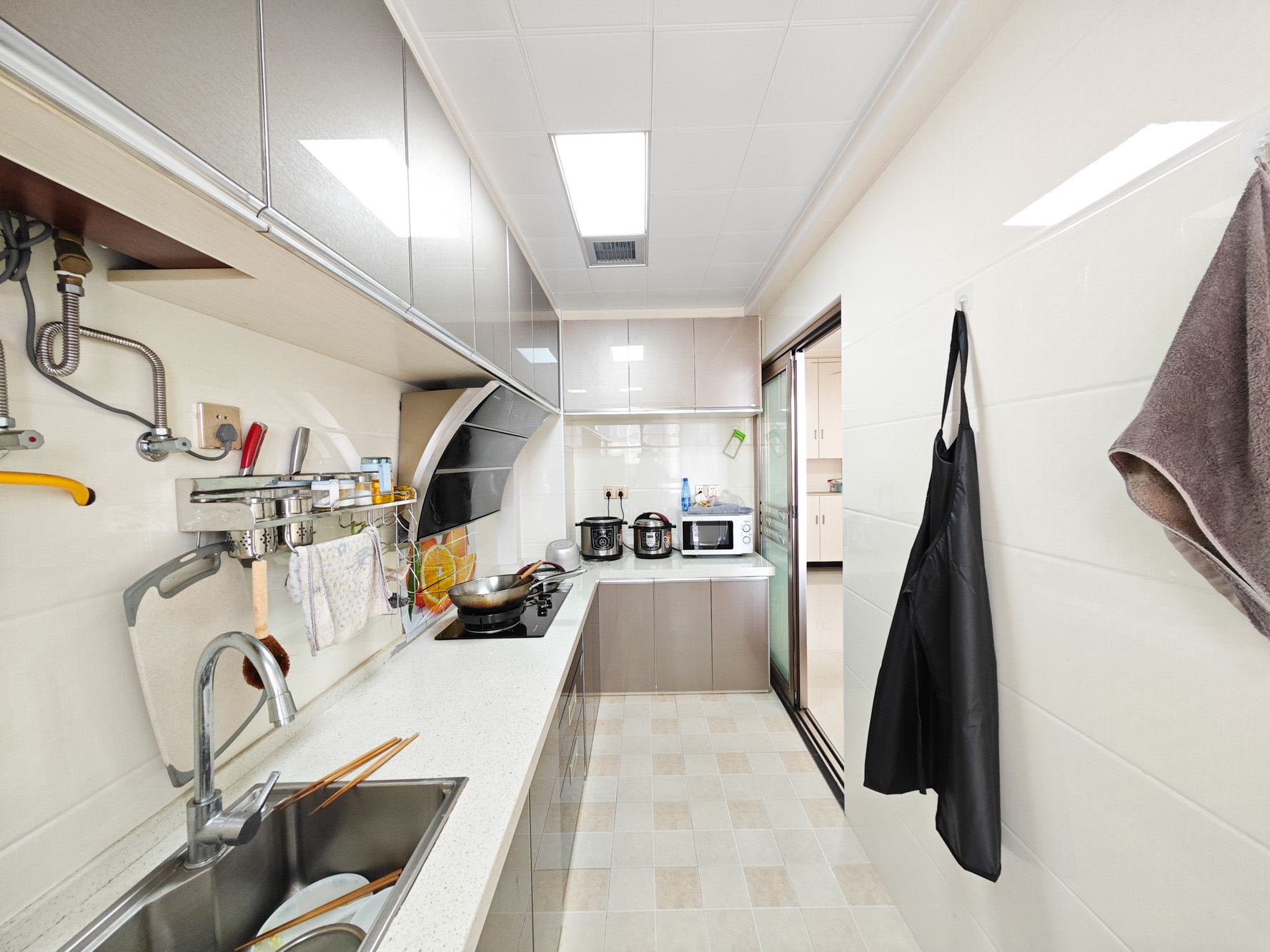 蓝光幸福满庭 3室2厅1卫 82.0万 蓝光幸福满庭 3室2厅1卫 82.0万厨房