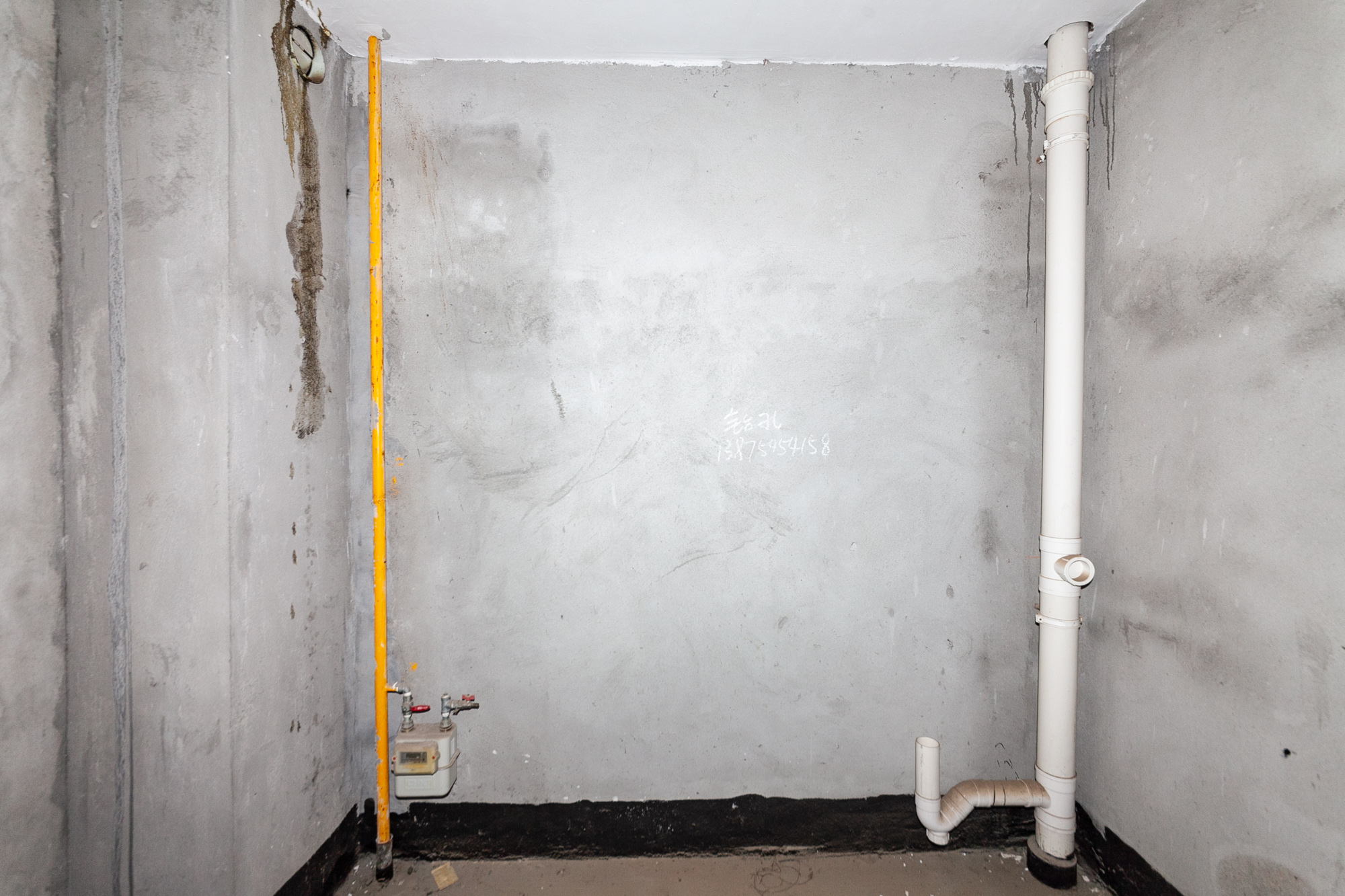 珠江东方明珠(新地东方明珠)一二期 3室2厅1卫 130.0万 珠江东方明珠(新地东方明珠)一二期 3室2厅1卫 130.0万厨房