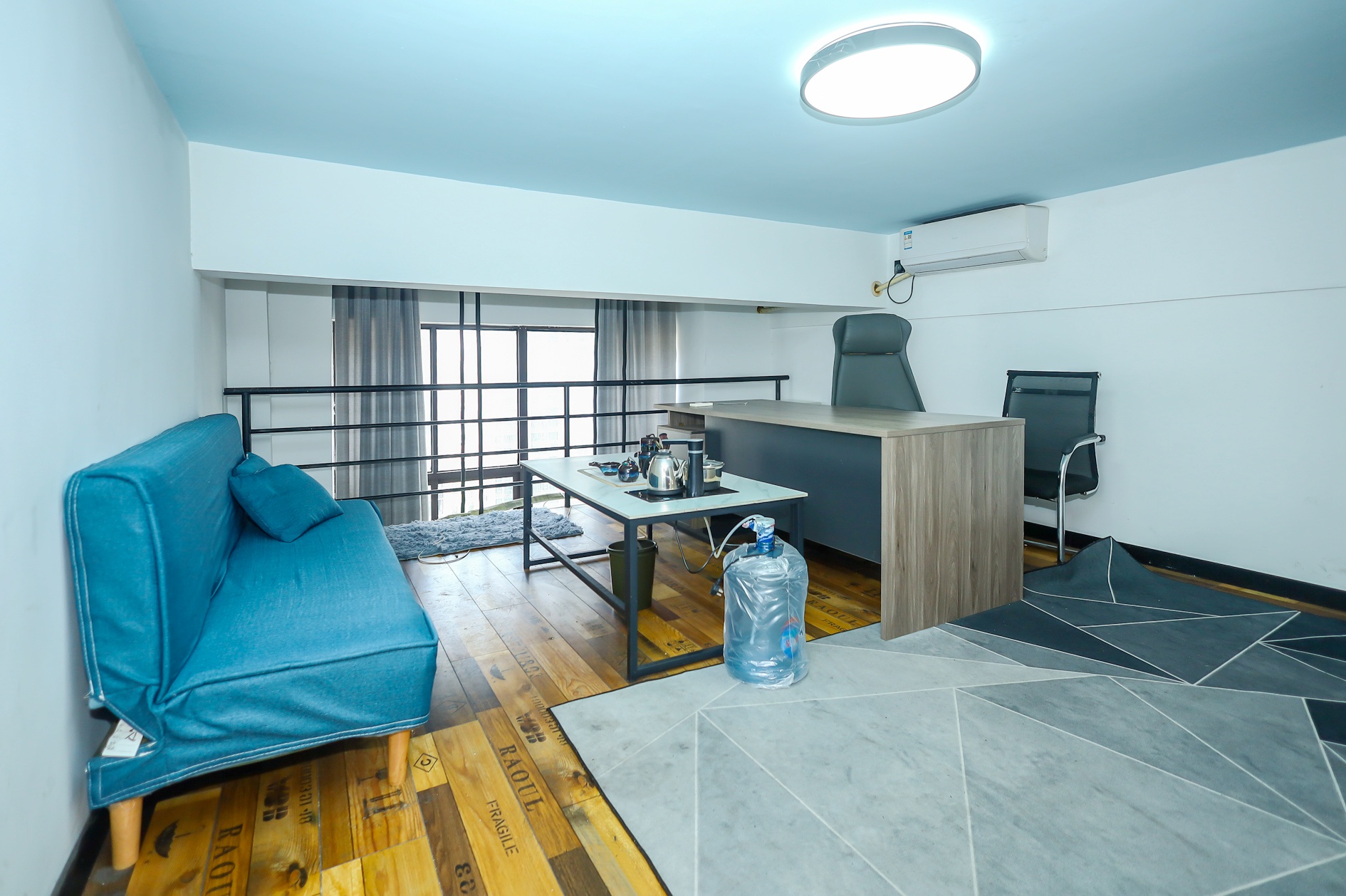 金科时代中心  1室2厅1卫    30.0万 金科时代中心  1室2厅1卫    30.0万卧室