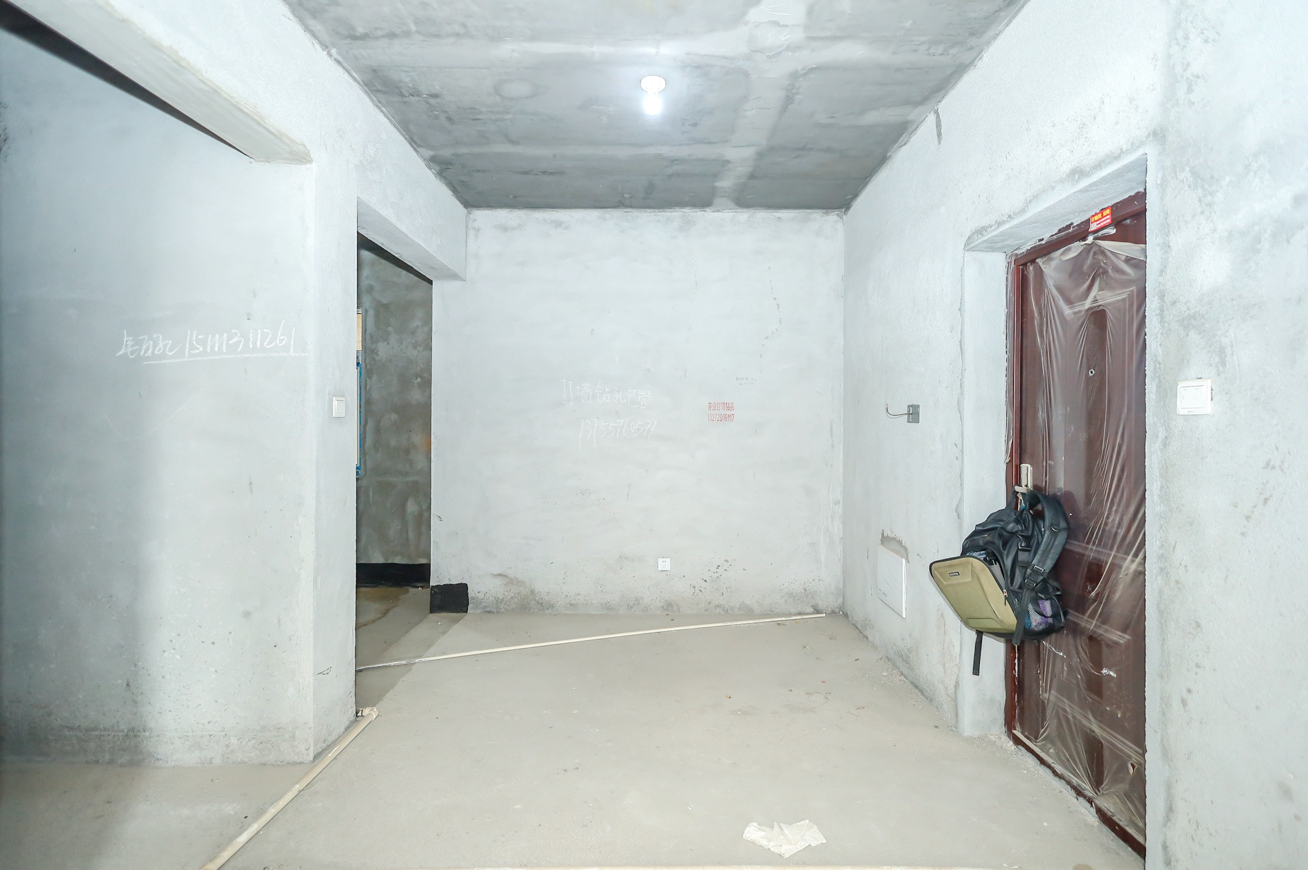 楚天世纪城西苑 3室2厅1卫 76.0万 楚天世纪城西苑 3室2厅1卫 76.0万客厅