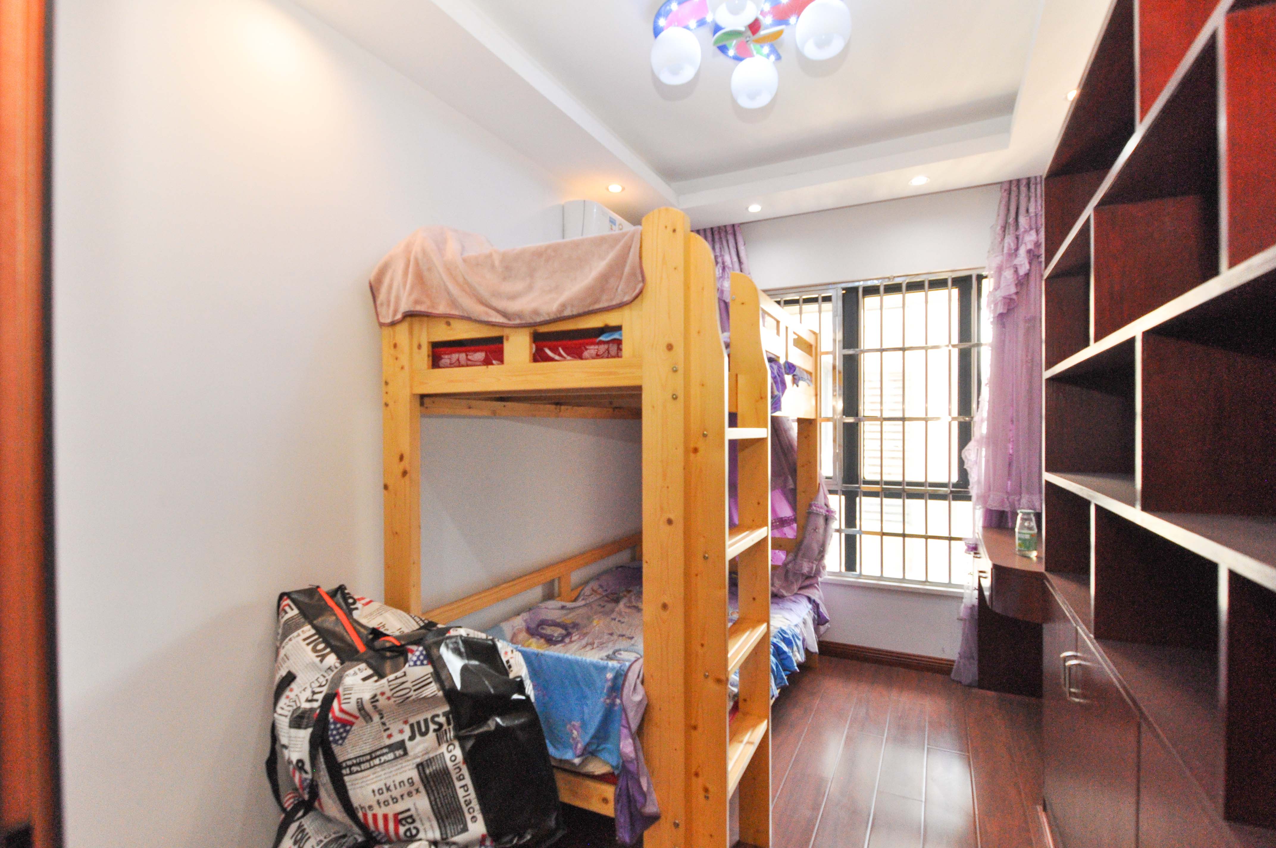 中海梅溪湖壹号  3室2厅1卫   150.00万 中海梅溪湖壹号  3室2厅1卫   150.00万其他