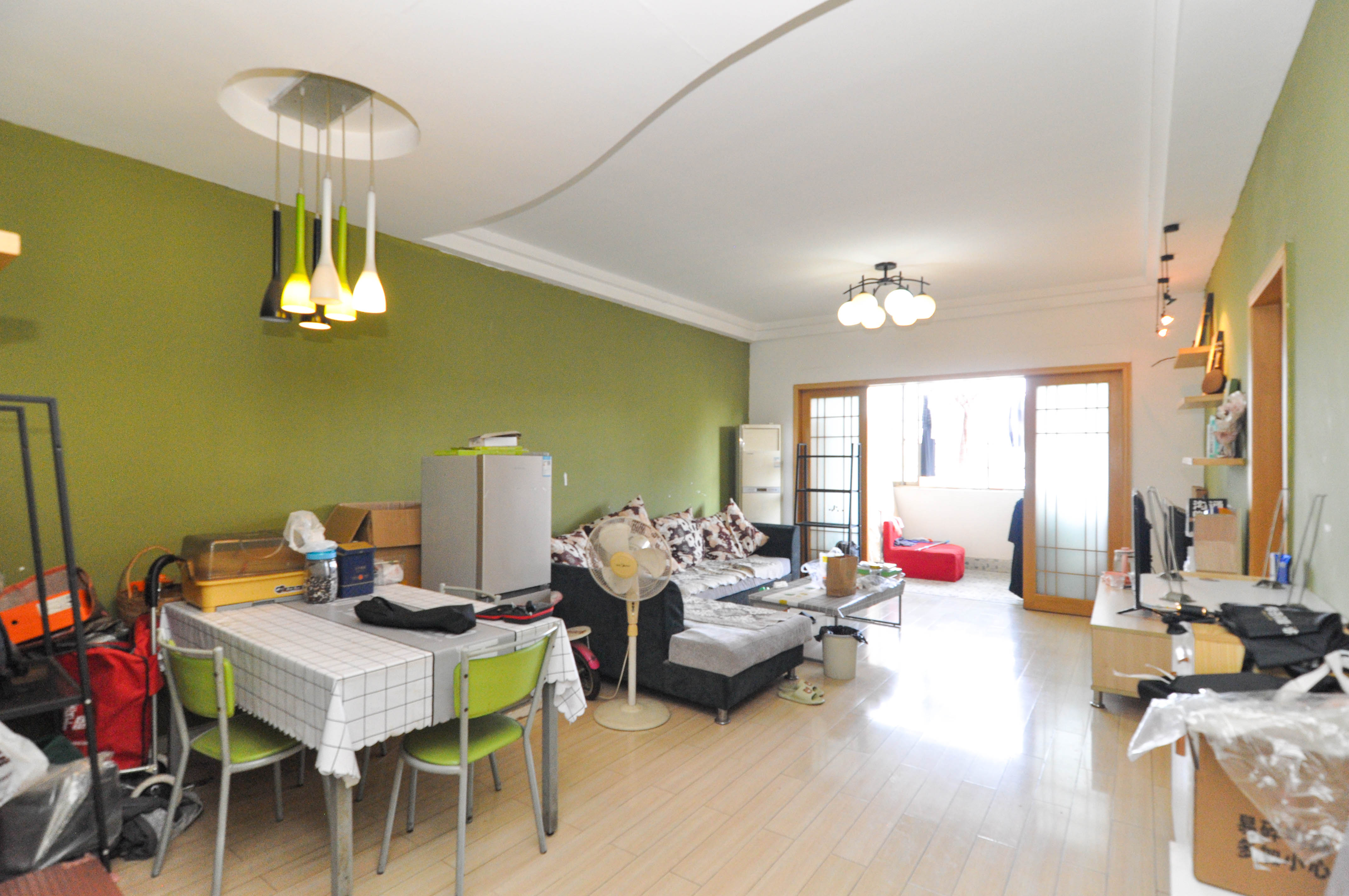 阳明山庄 3室2厅1卫 79.8万 阳明山庄 3室2厅1卫 79.8万客厅