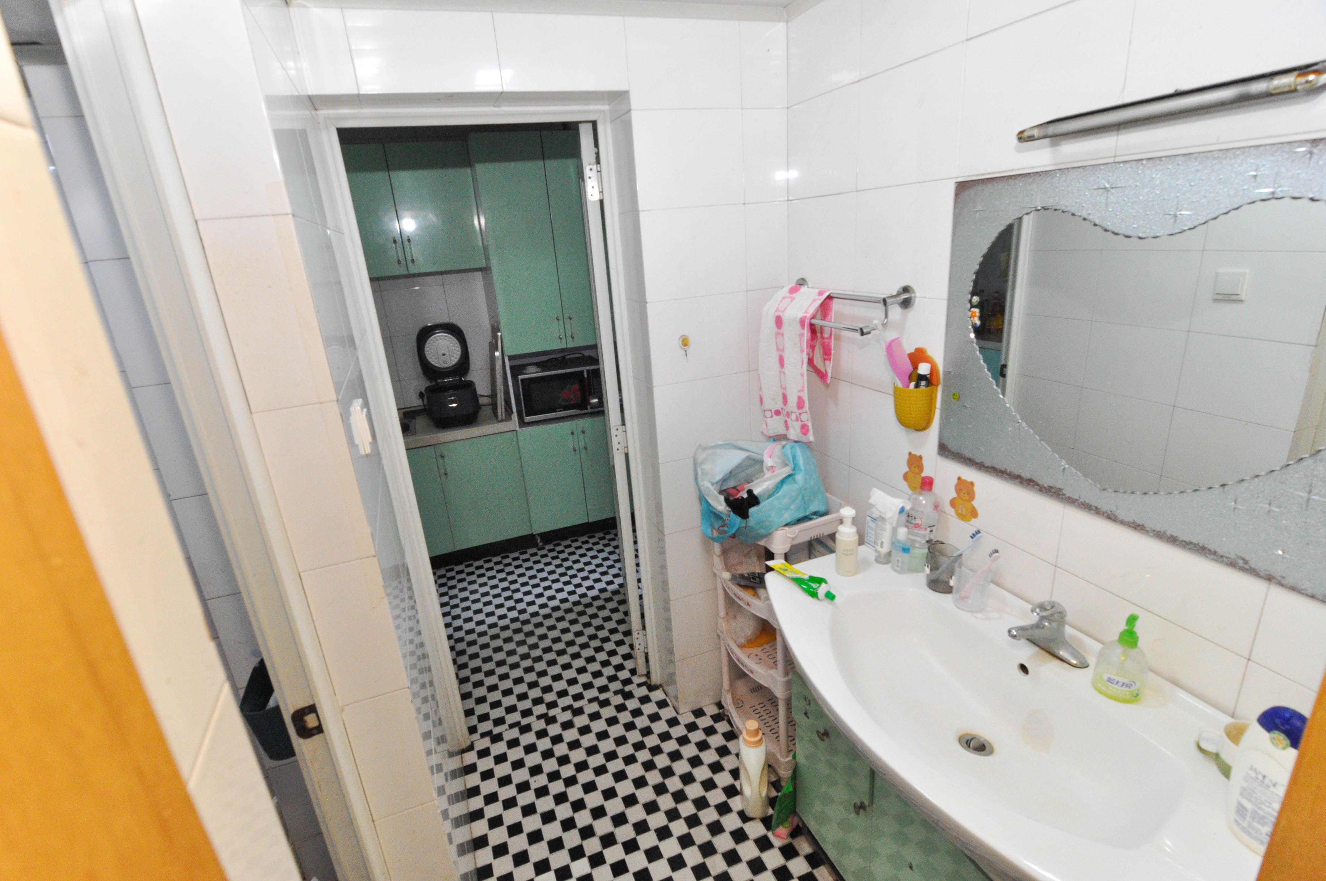 阳明山庄 3室2厅1卫 79.8万 阳明山庄 3室2厅1卫 79.8万卫生间