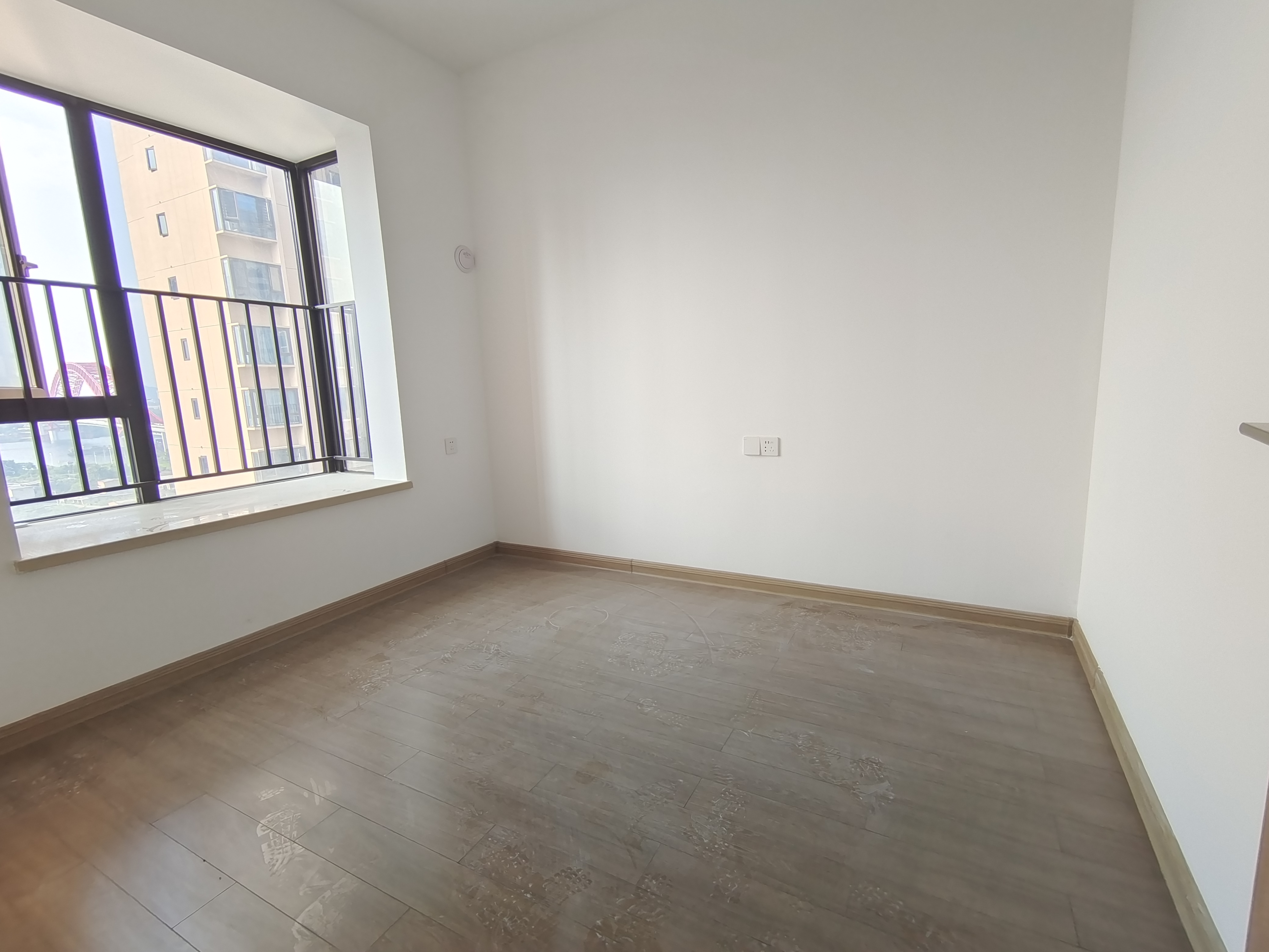 蓝溪谷 4室2厅2卫 75.0万 蓝溪谷 4室2厅2卫 75.0万室内图