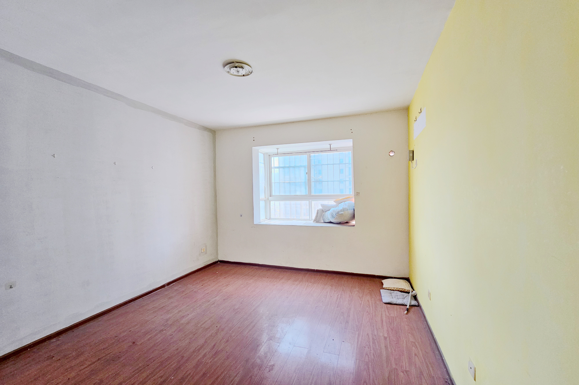 紫薇鑫园  4室2厅2卫    108.0万其他